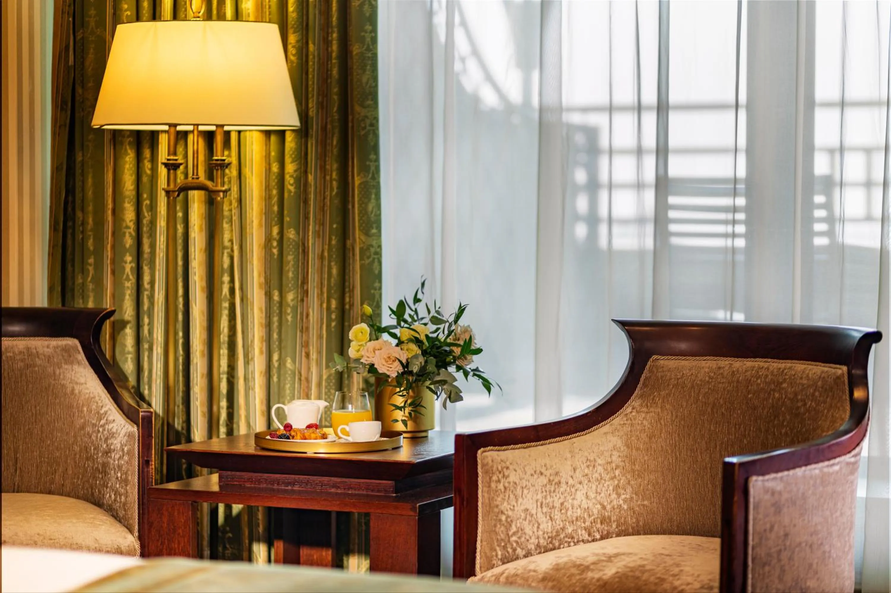 Seating area in Grand Hotel Sofia