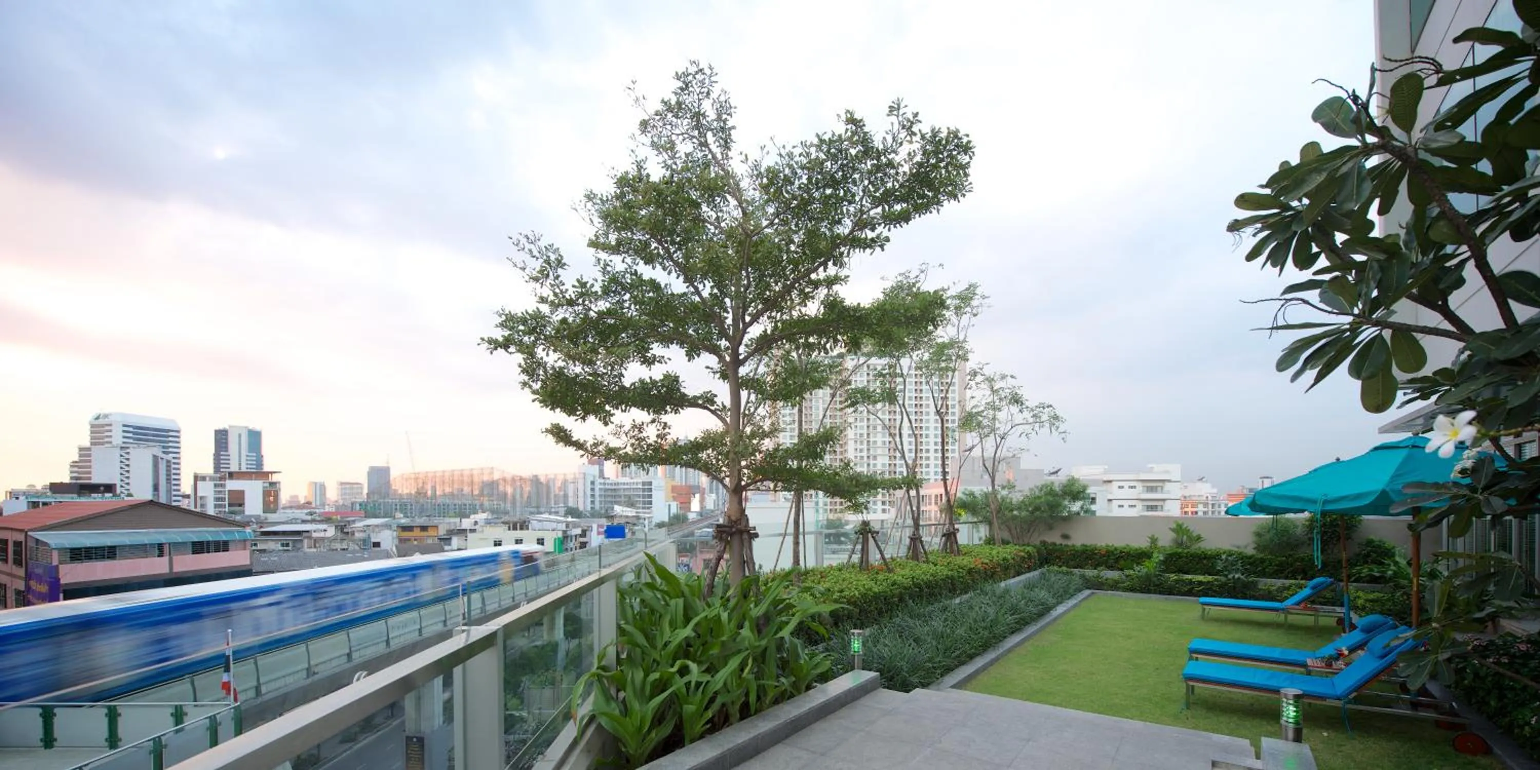 Day in Jasmine Resort Bangkok