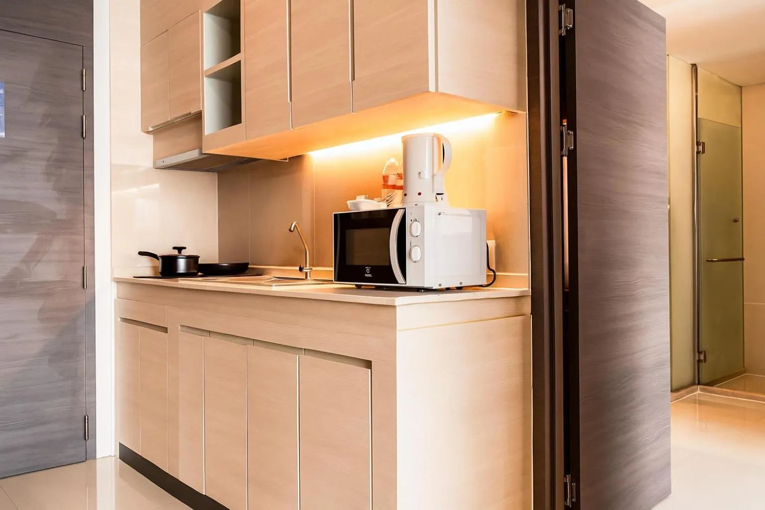 Kitchen or kitchenette in Jasmine Resort Bangkok