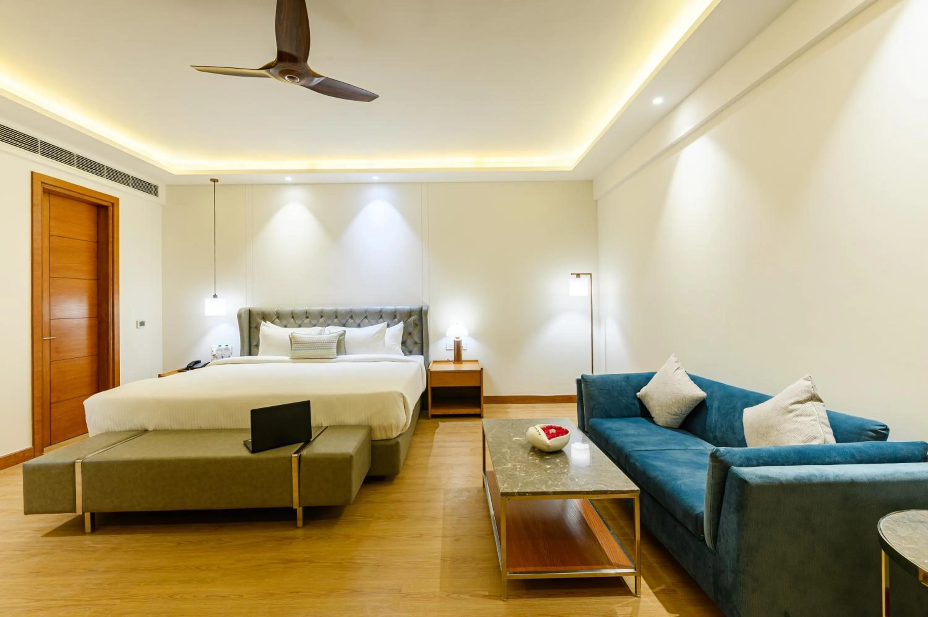 Bed in Ananta Spa & Resort, Pushkar