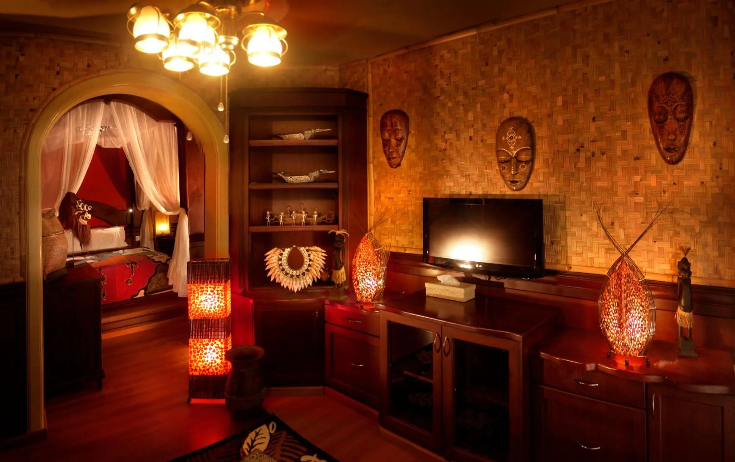 Decorative detail, Bed in Tempat Senang Spa Resort & Restaurant