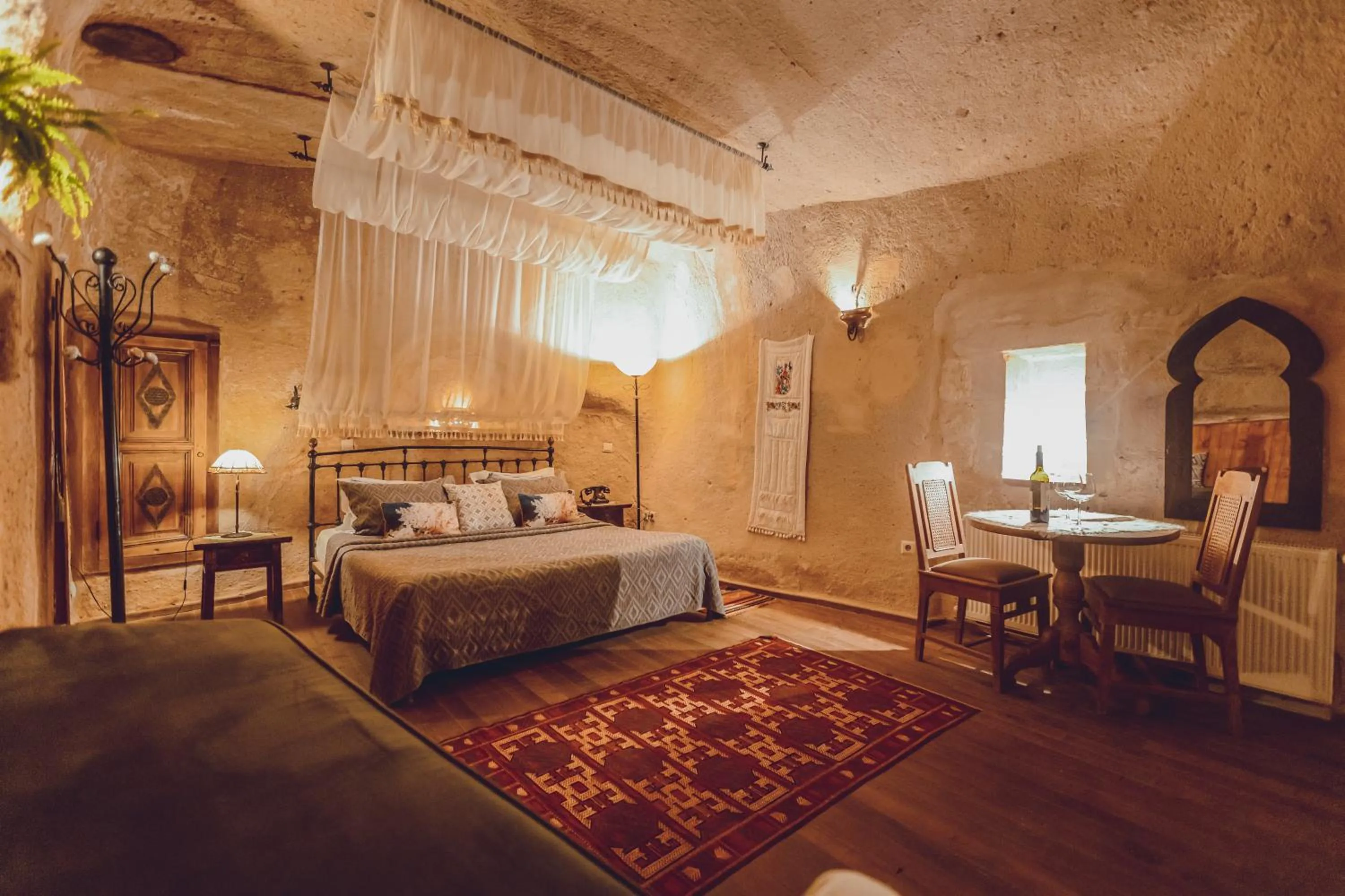 Photo of the whole room, Bed in Kale Konak Cappadocia