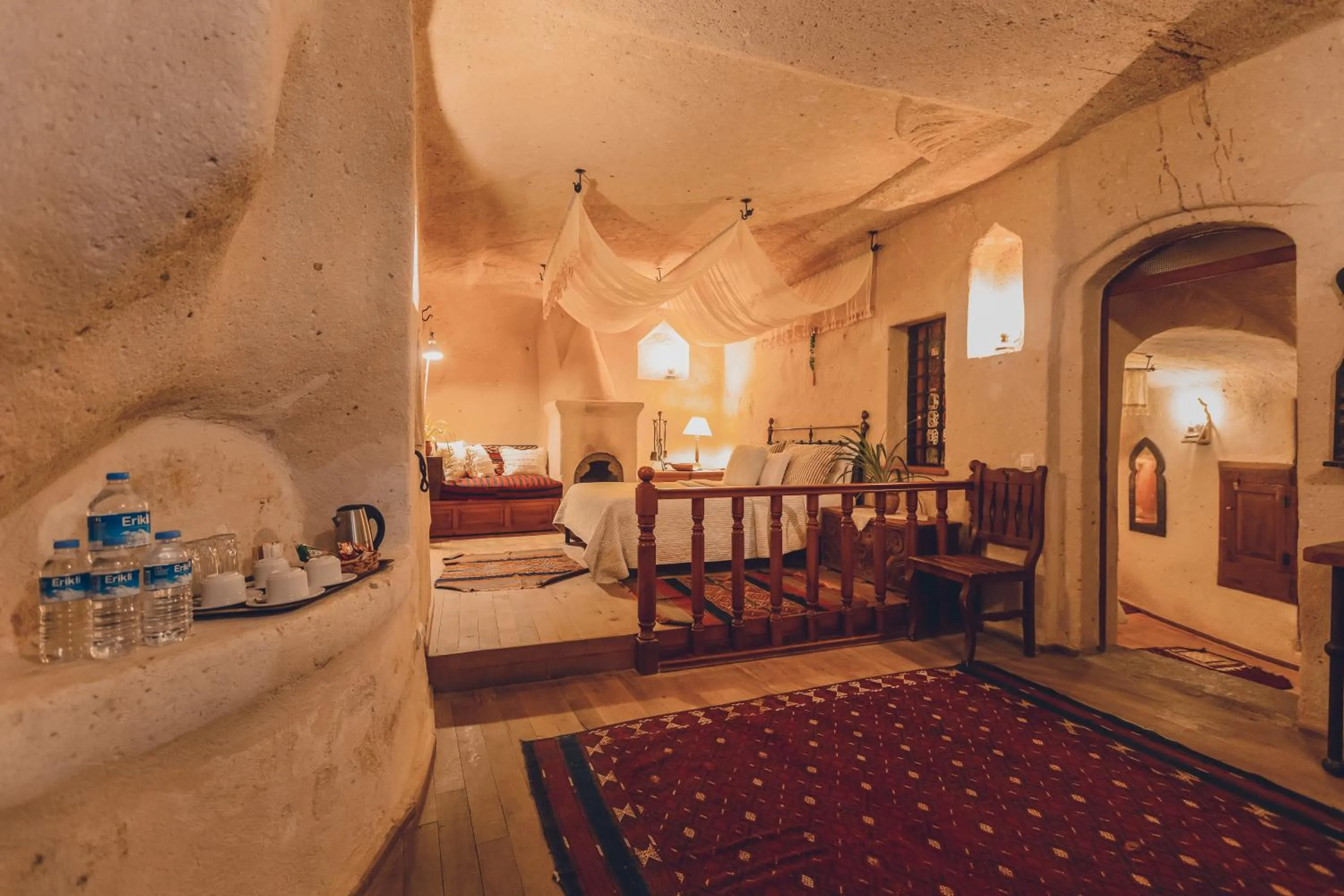 Photo of the whole room, Bed in Kale Konak Cappadocia