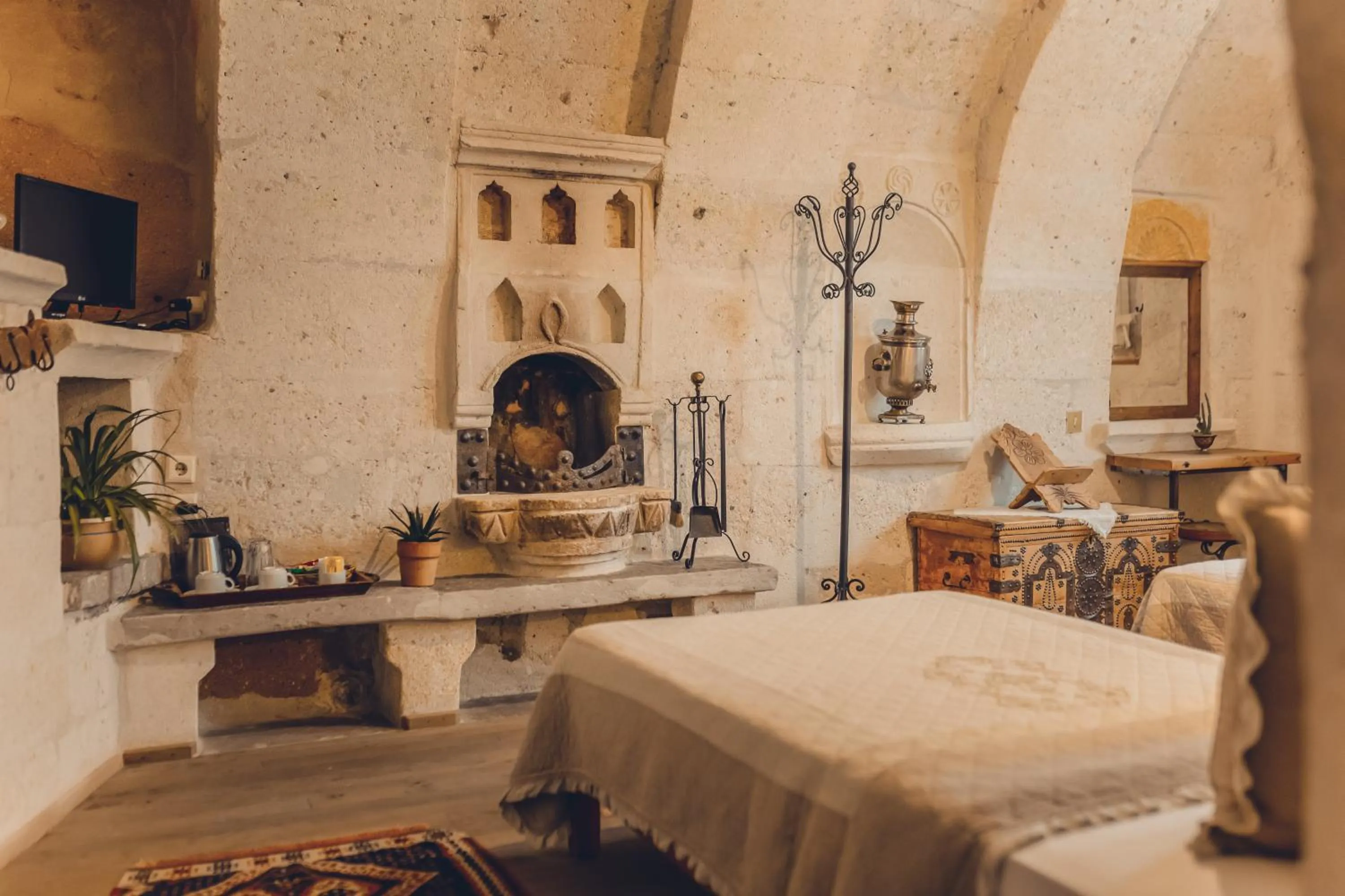Photo of the whole room, Bed in Kale Konak Cappadocia
