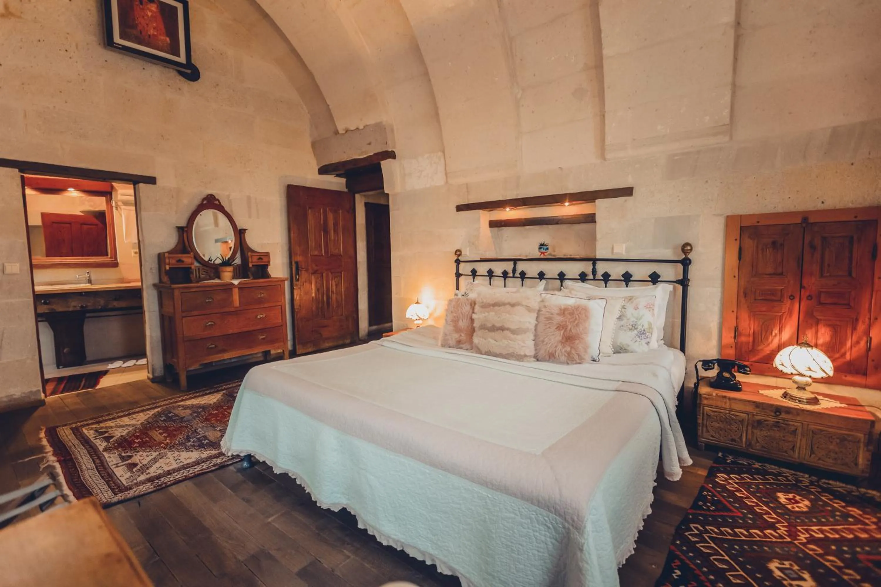 Bedroom, Bed in Kale Konak Cappadocia