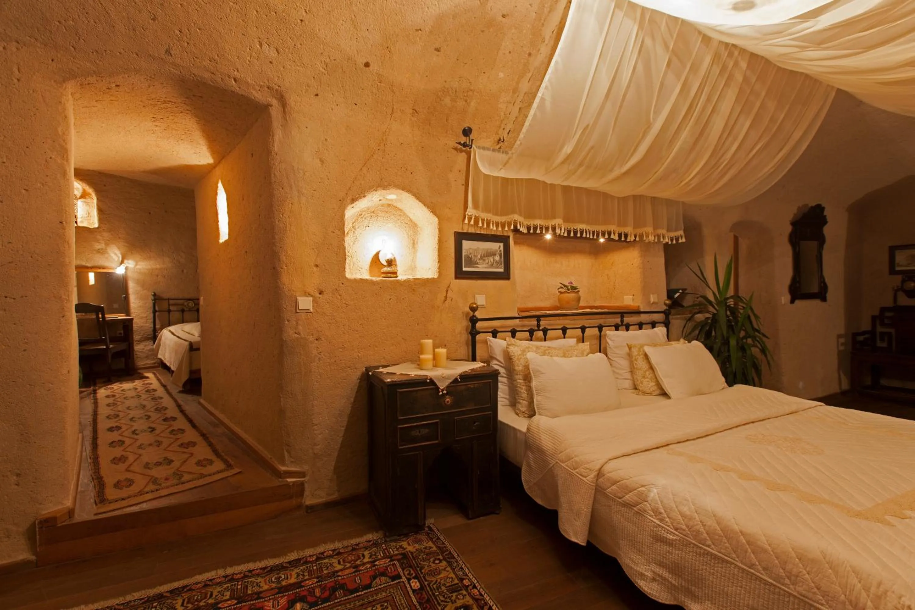 Photo of the whole room, Bed in Kale Konak Cappadocia