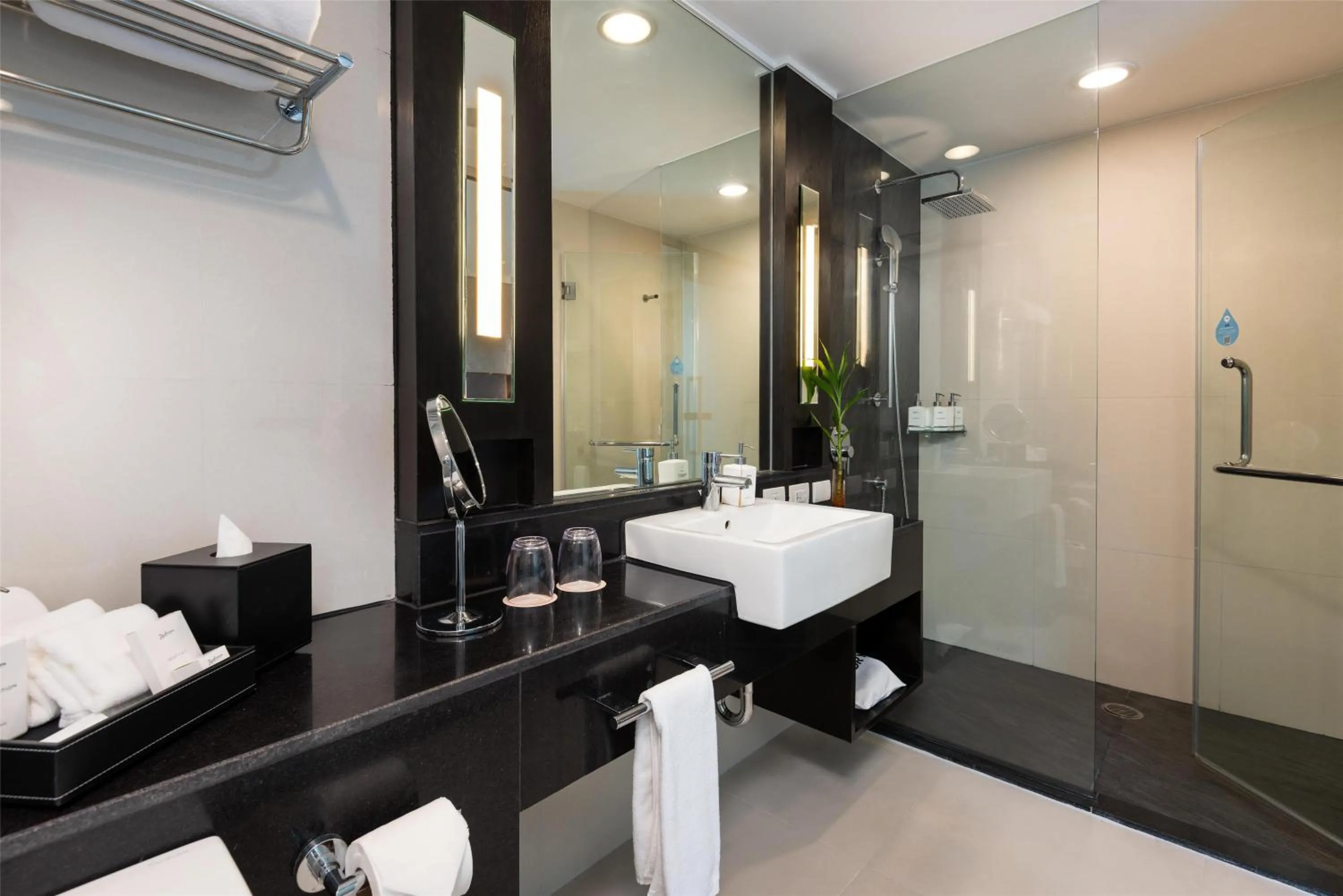 Bathroom in Radisson Suites Bangkok Sukhumvit