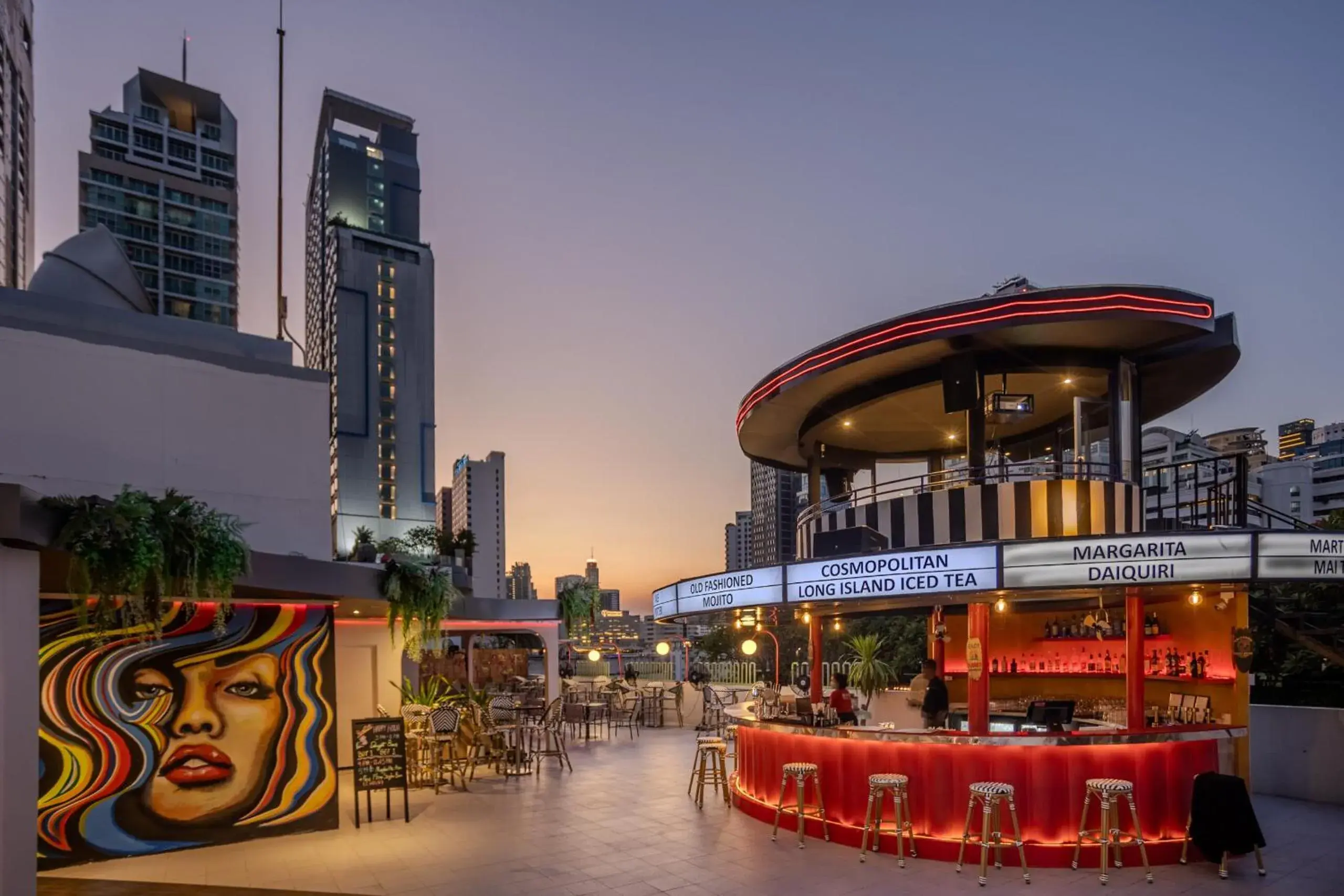 Restaurant/places to eat in Radisson Suites Bangkok Sukhumvit Restaurant/places to eat in Radisson Suites Bangkok Sukhumvit