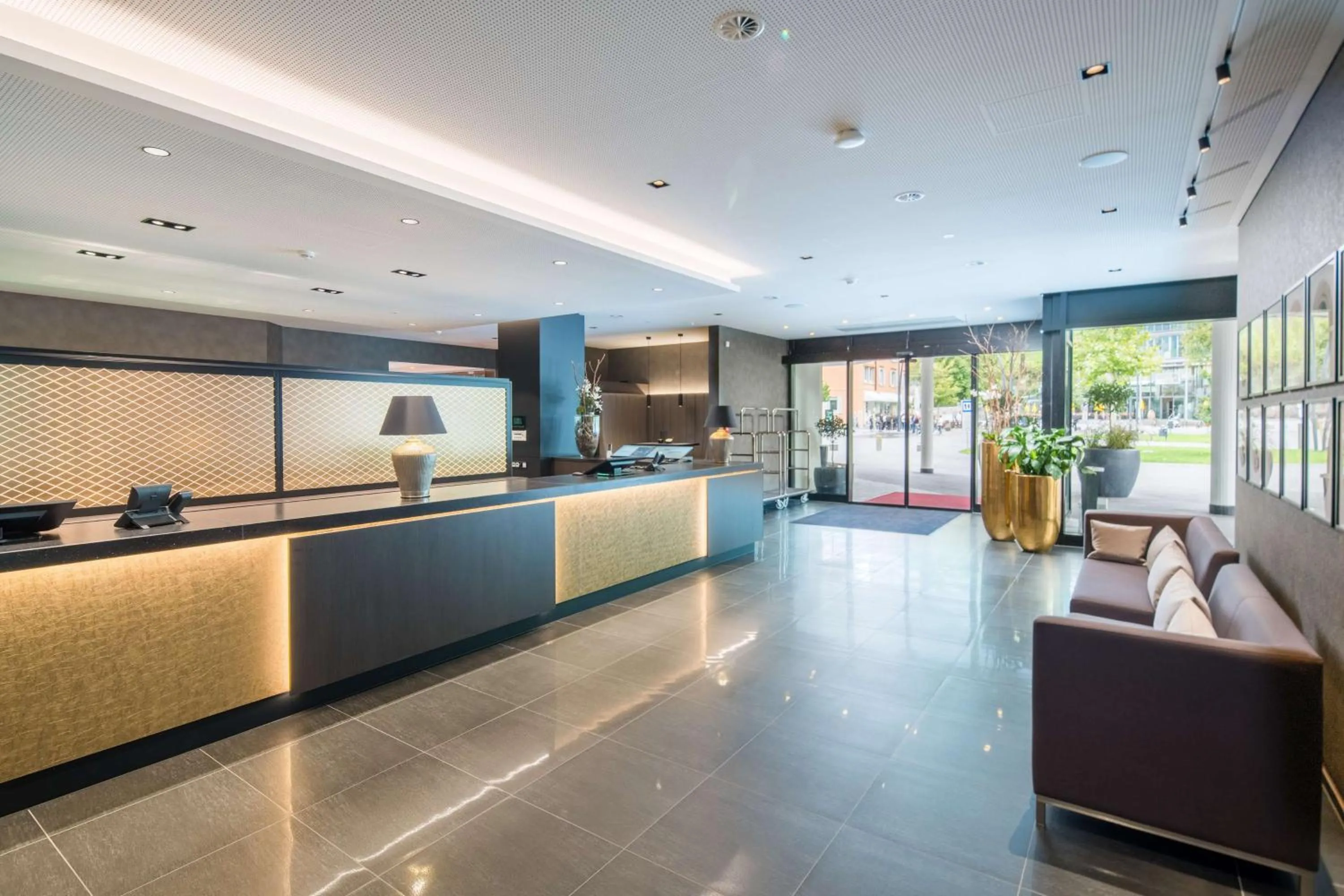 Lobby or reception in Best Western Premier Central Hotel Leonhard