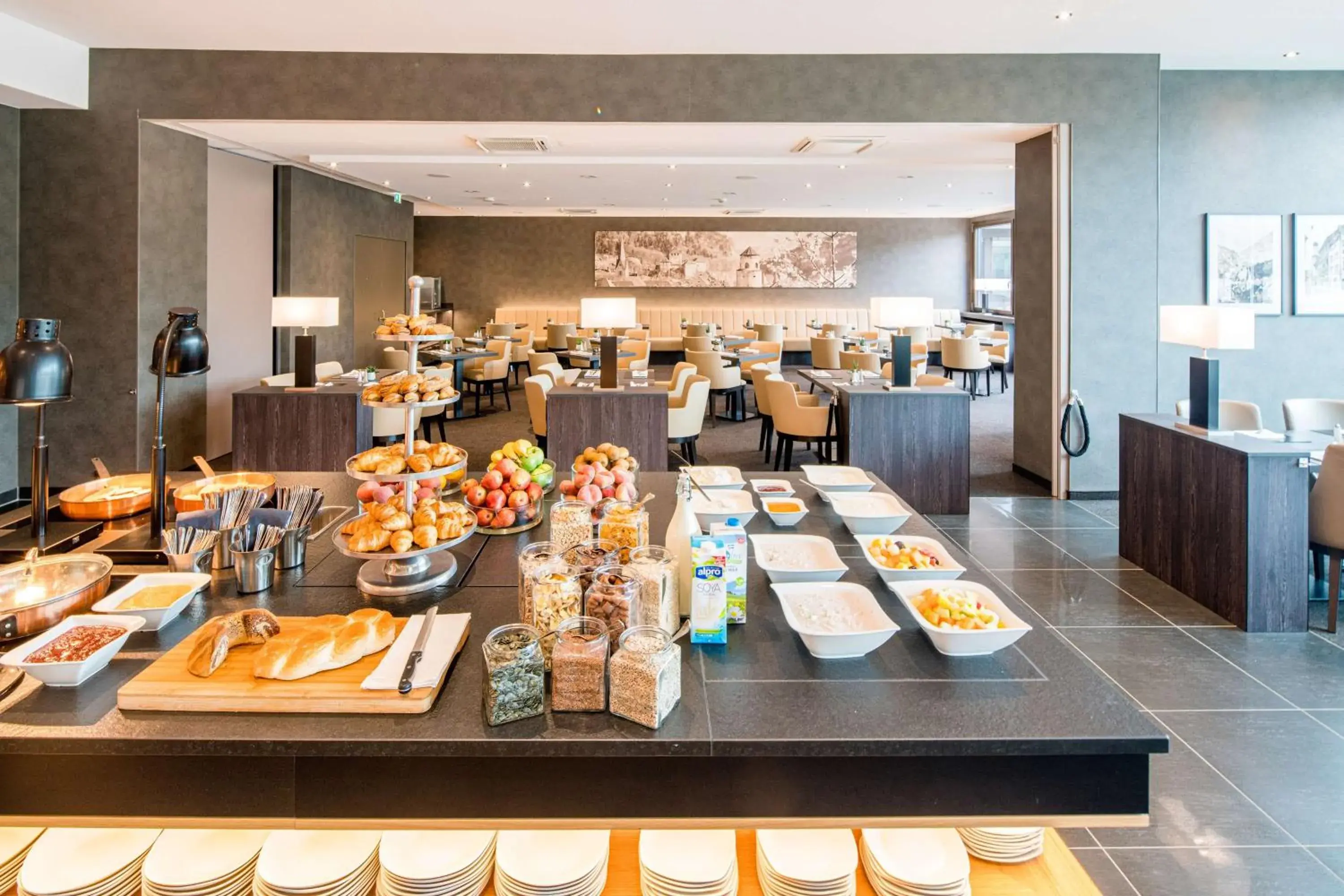 Breakfast in Best Western Premier Central Hotel Leonhard Breakfast in Best Western Premier Central Hotel Leonhard