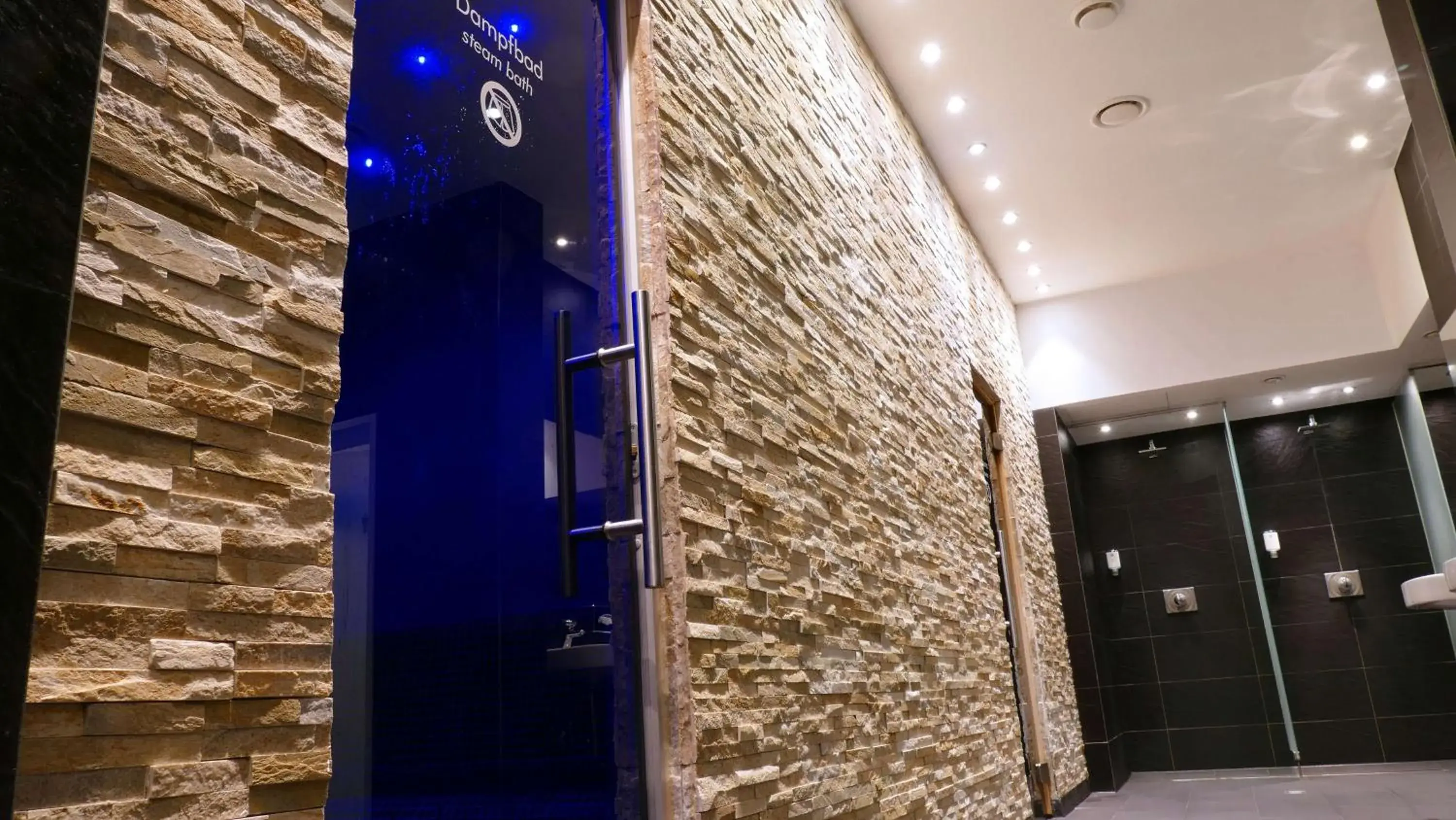 Spa and wellness centre/facilities in Best Western Premier Central Hotel Leonhard Spa and wellness centre/facilities in Best Western Premier Central Hotel Leonhard