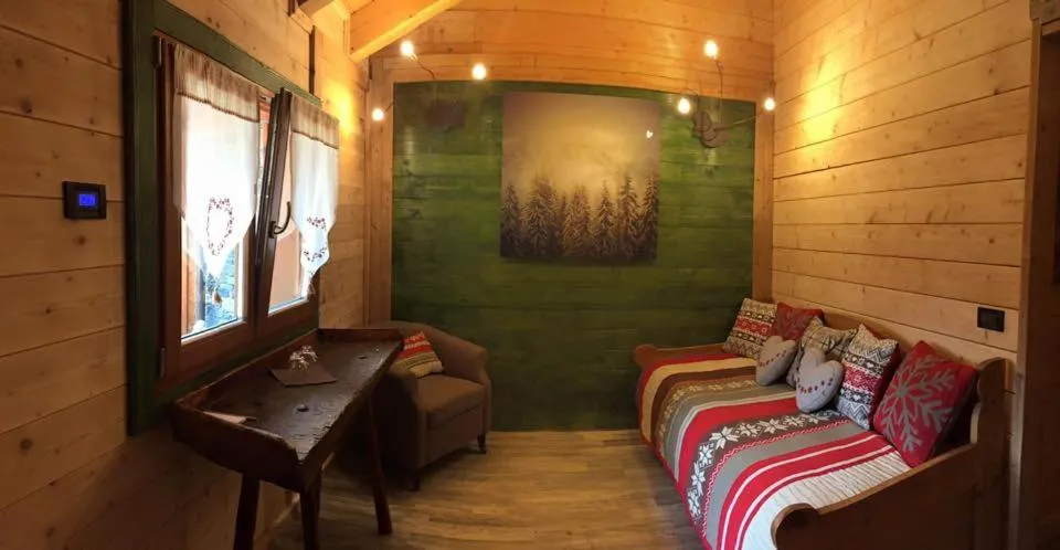 Seating area, Bed in Hotel Letterario Locanda Collomb