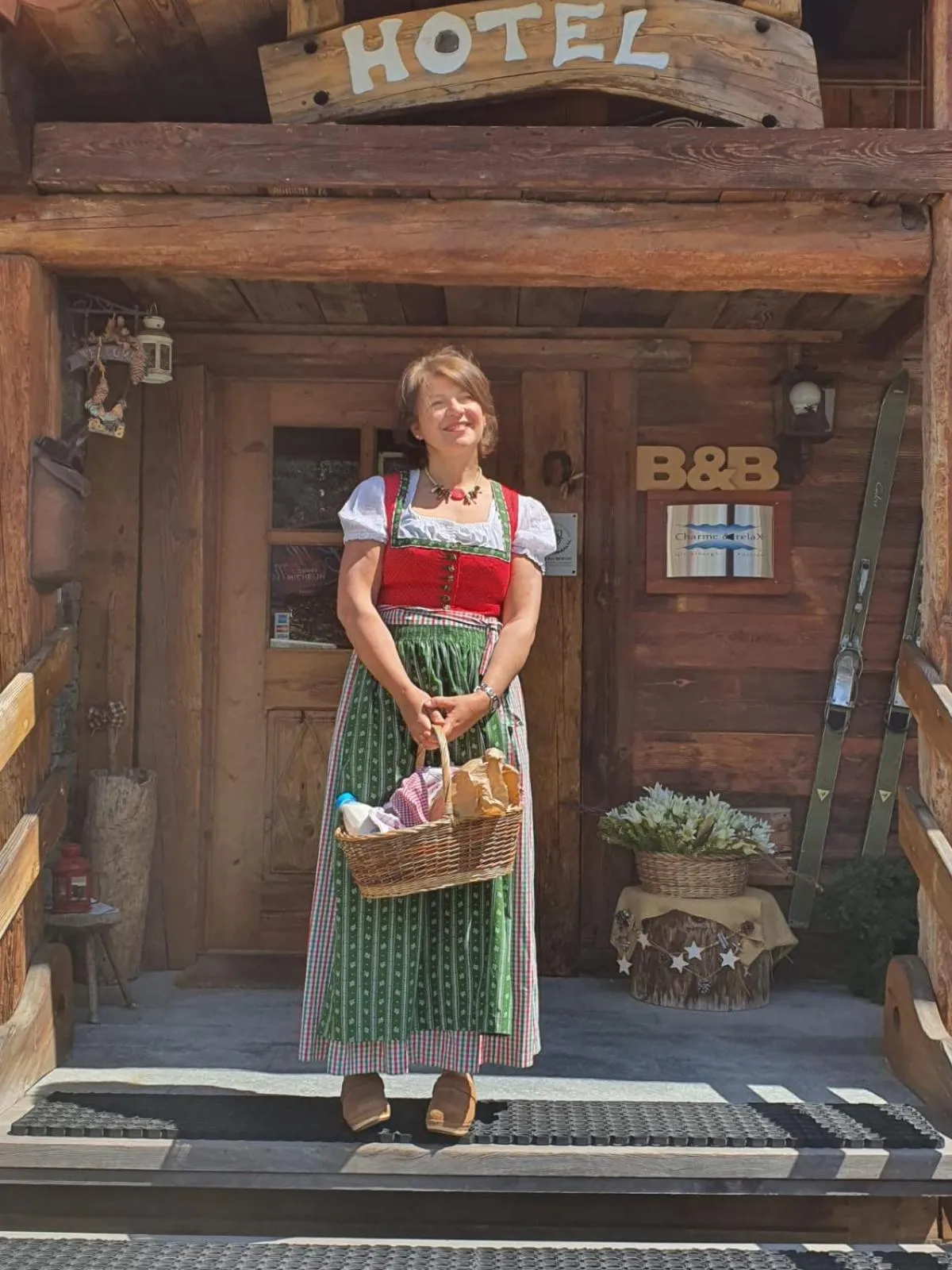 Facade/entrance in Hotel Letterario Locanda Collomb