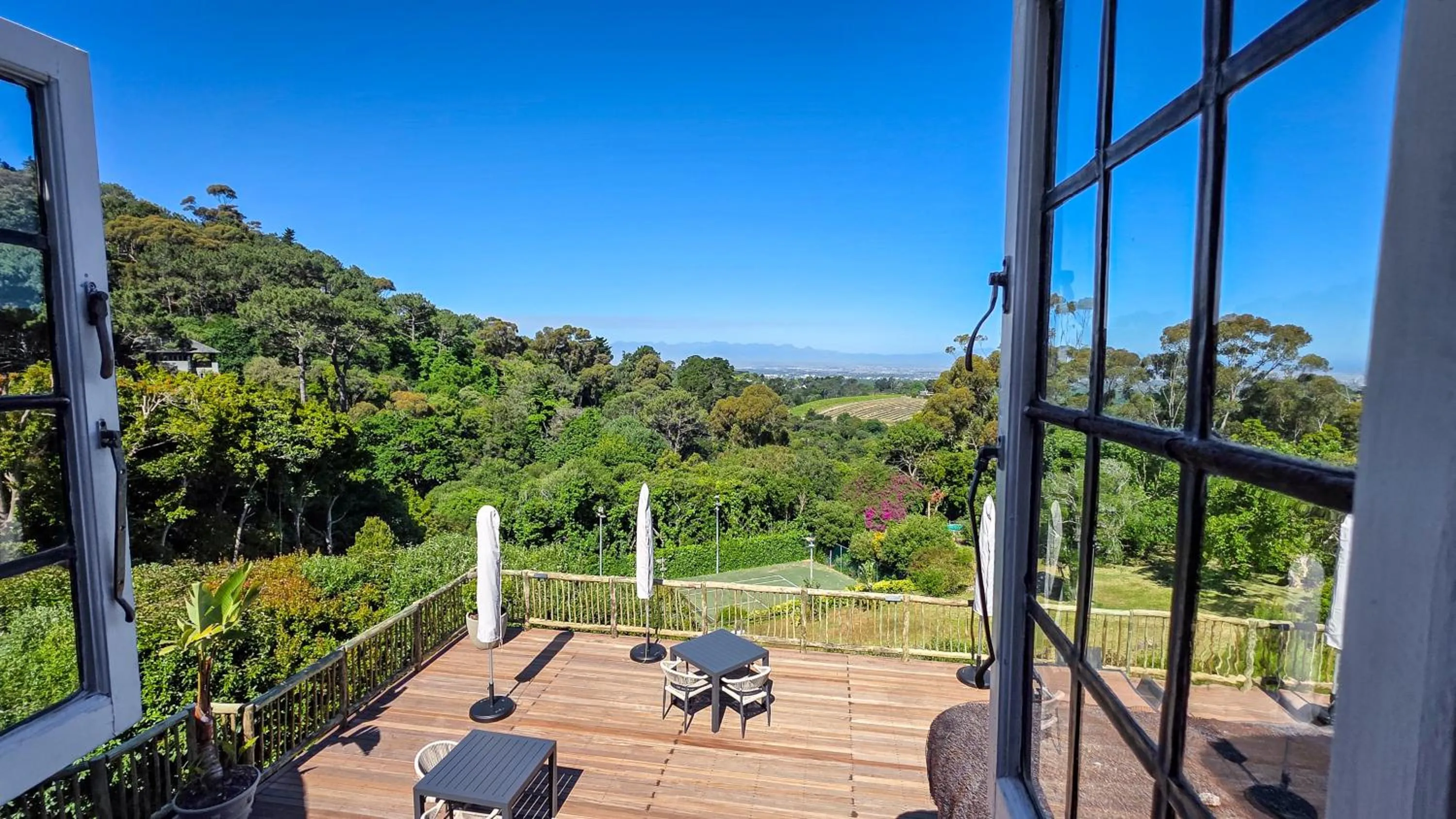Patio in Ikhaya Safari Lodge
