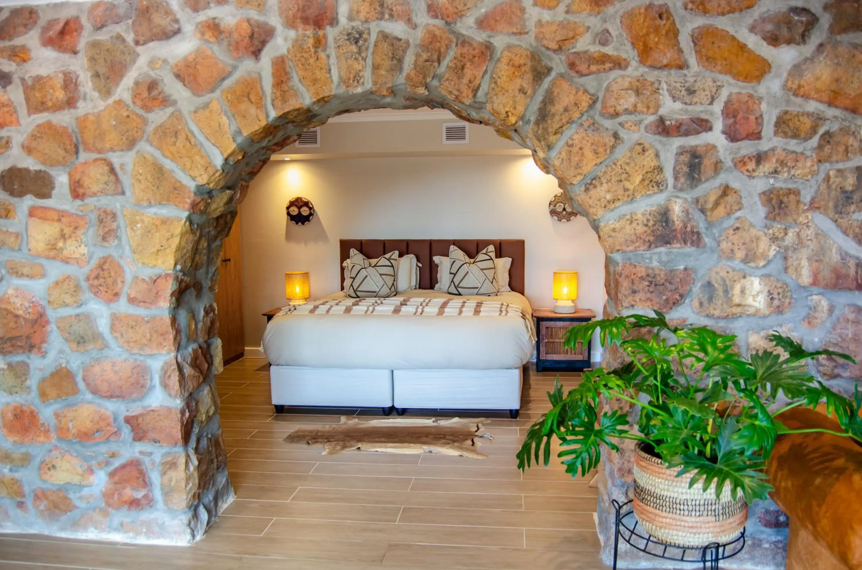 Bed in Ikhaya Safari Lodge