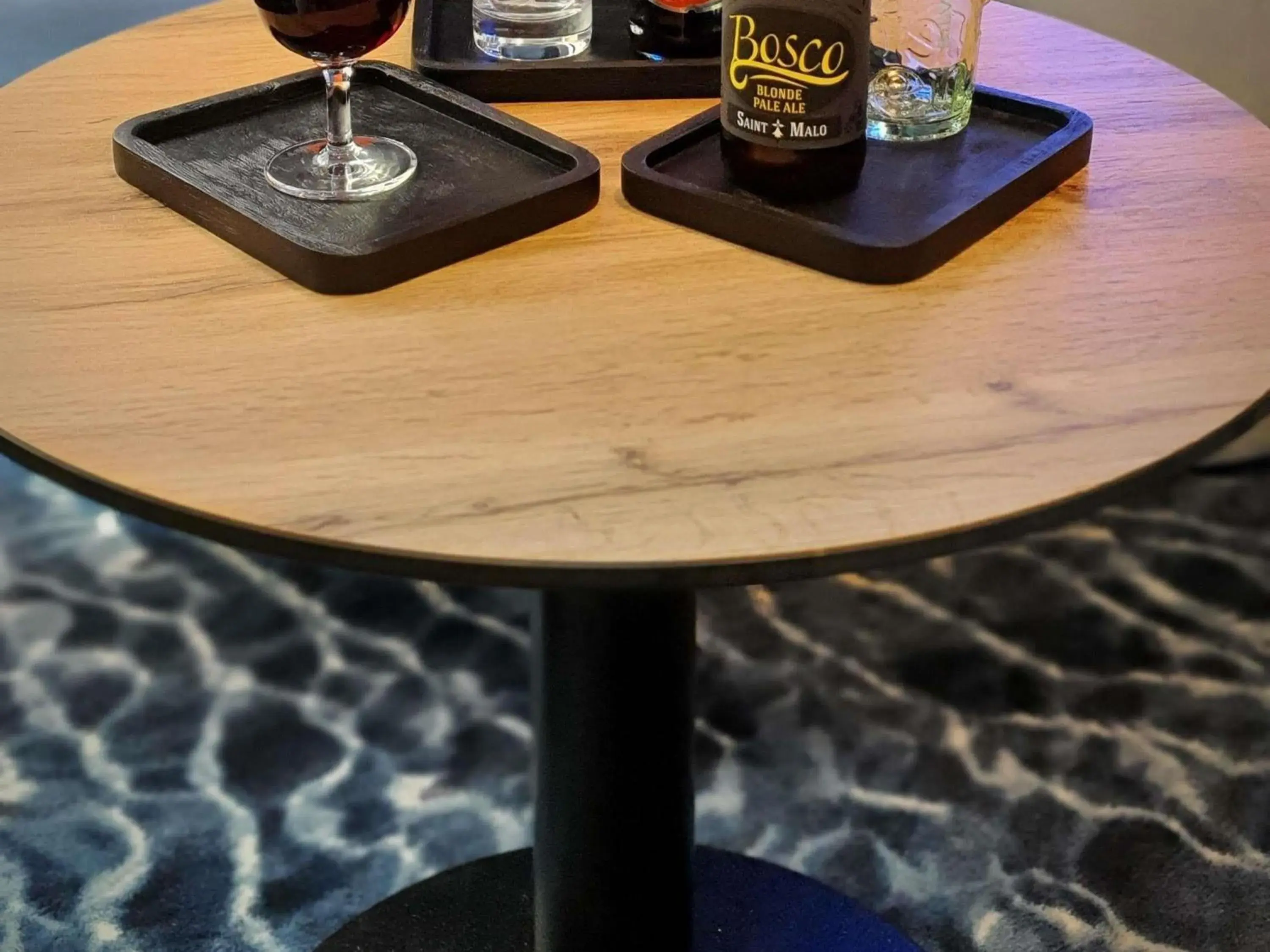 Lounge or bar in ibis Styles Saint Malo Centre Historique Lounge or bar in ibis Styles Saint Malo Centre Historique