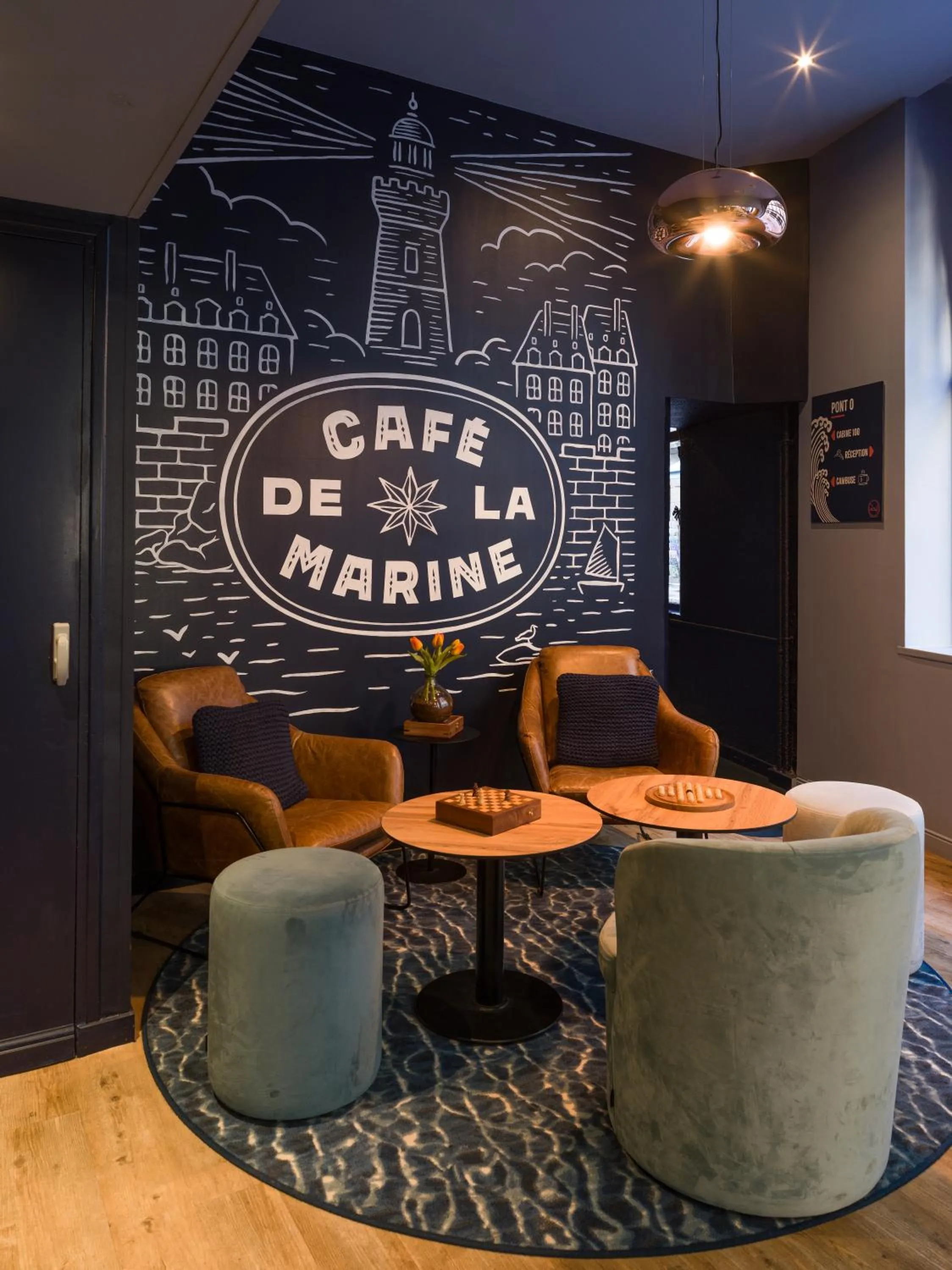 Living room in ibis Styles Saint Malo Centre Historique