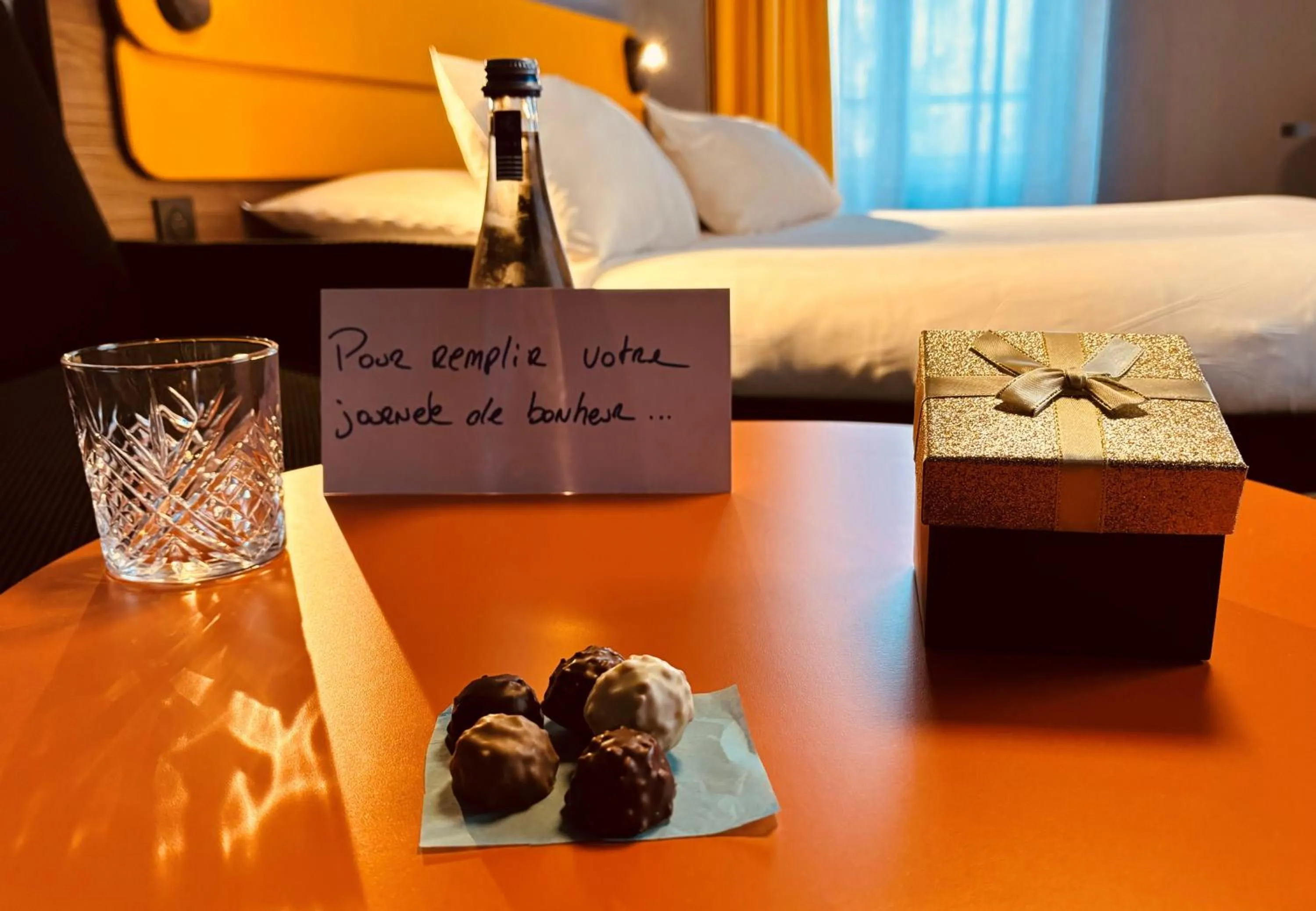 Food and drinks, Bed in ibis Styles Saint Malo Centre Historique