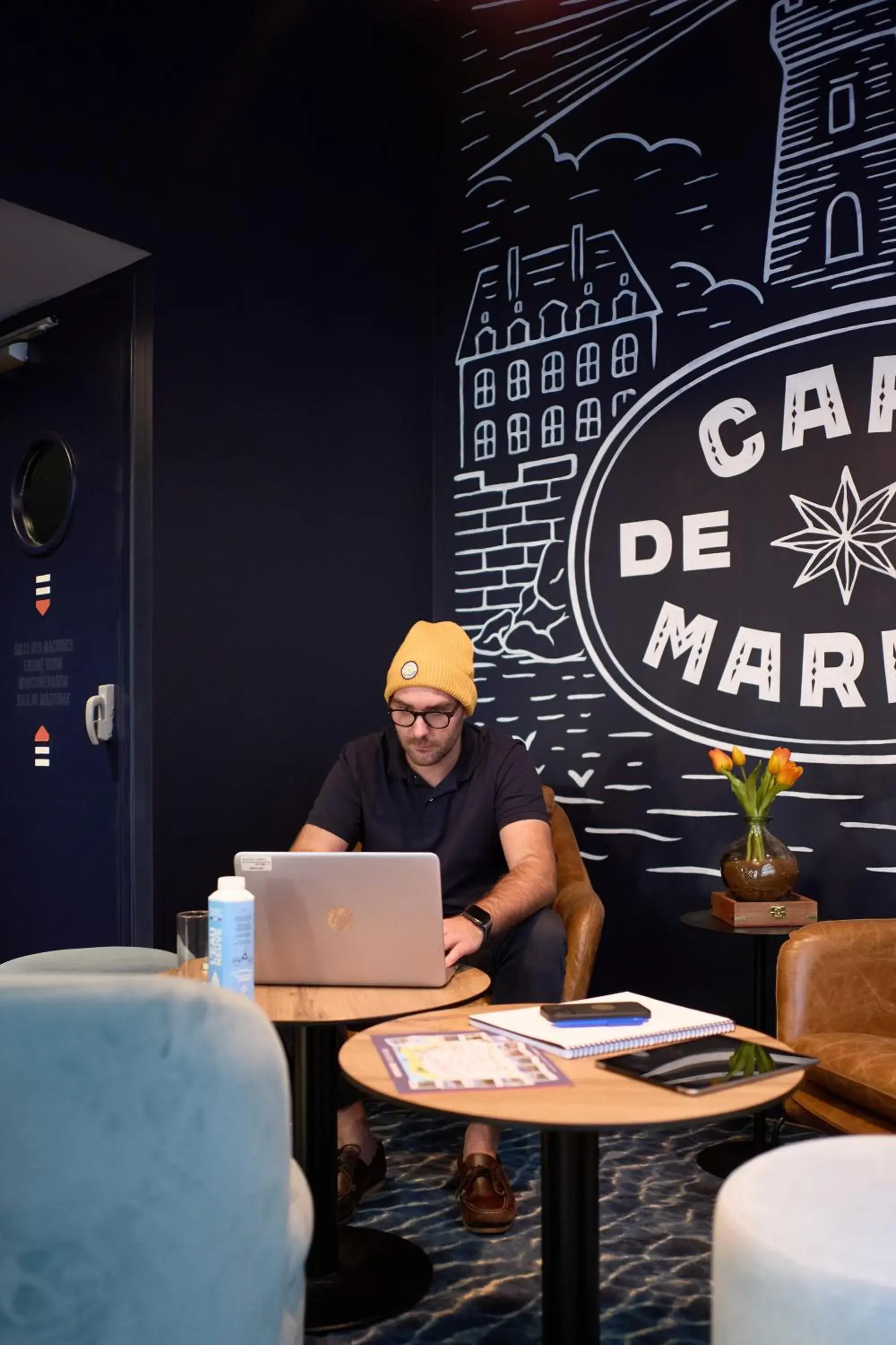 Lounge or bar in ibis Styles Saint Malo Centre Historique Lounge or bar in ibis Styles Saint Malo Centre Historique