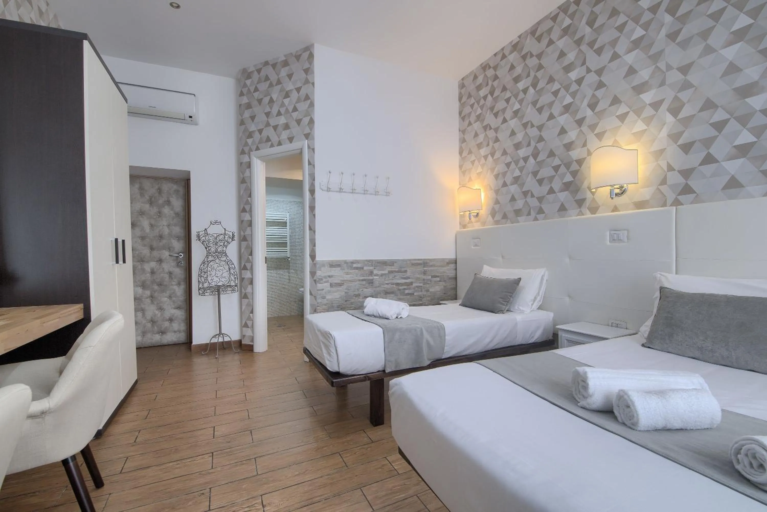 Coffee/tea facilities, Bed in Domus Pietro Inn