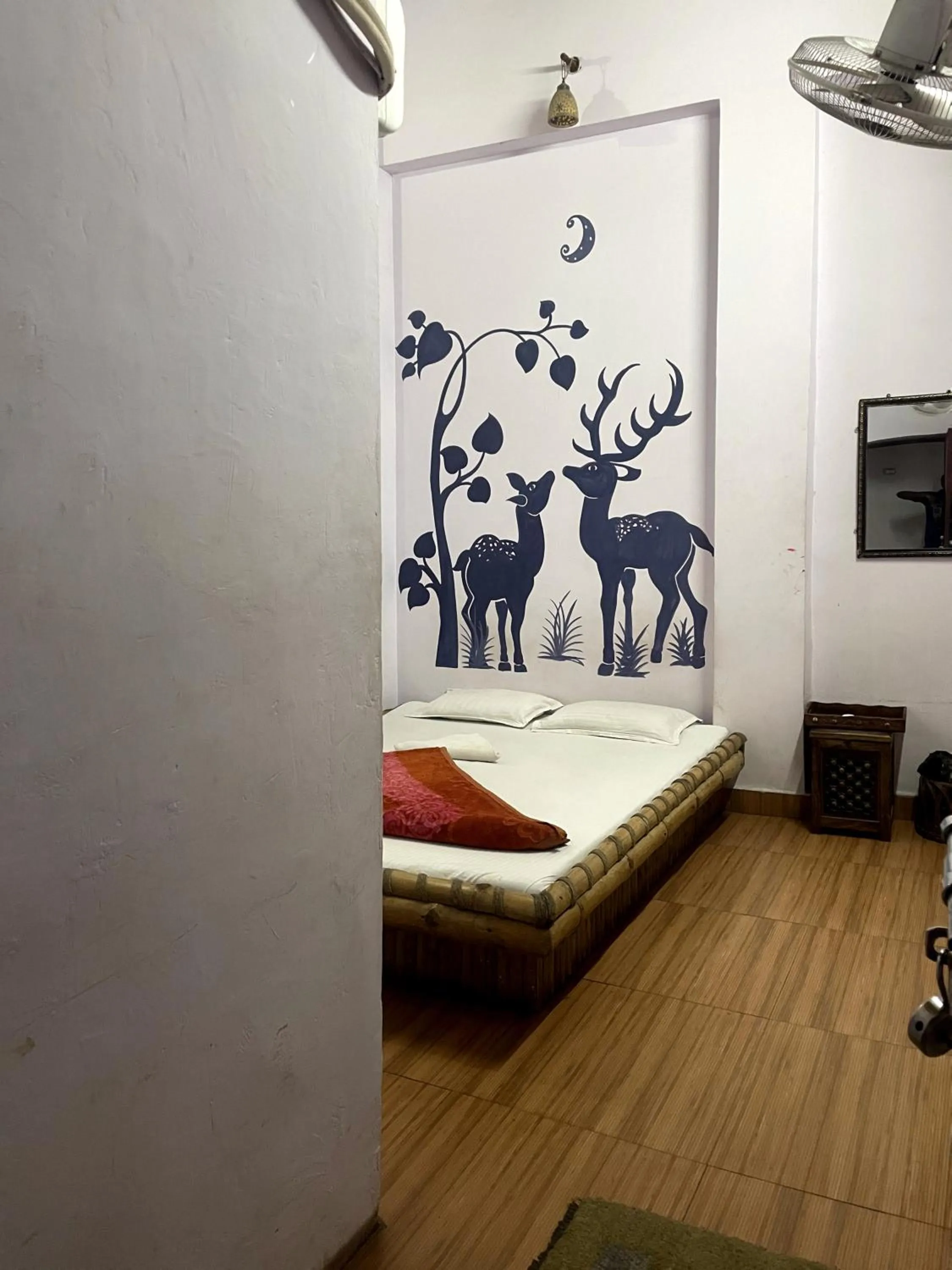 Bed in Shri Guest House