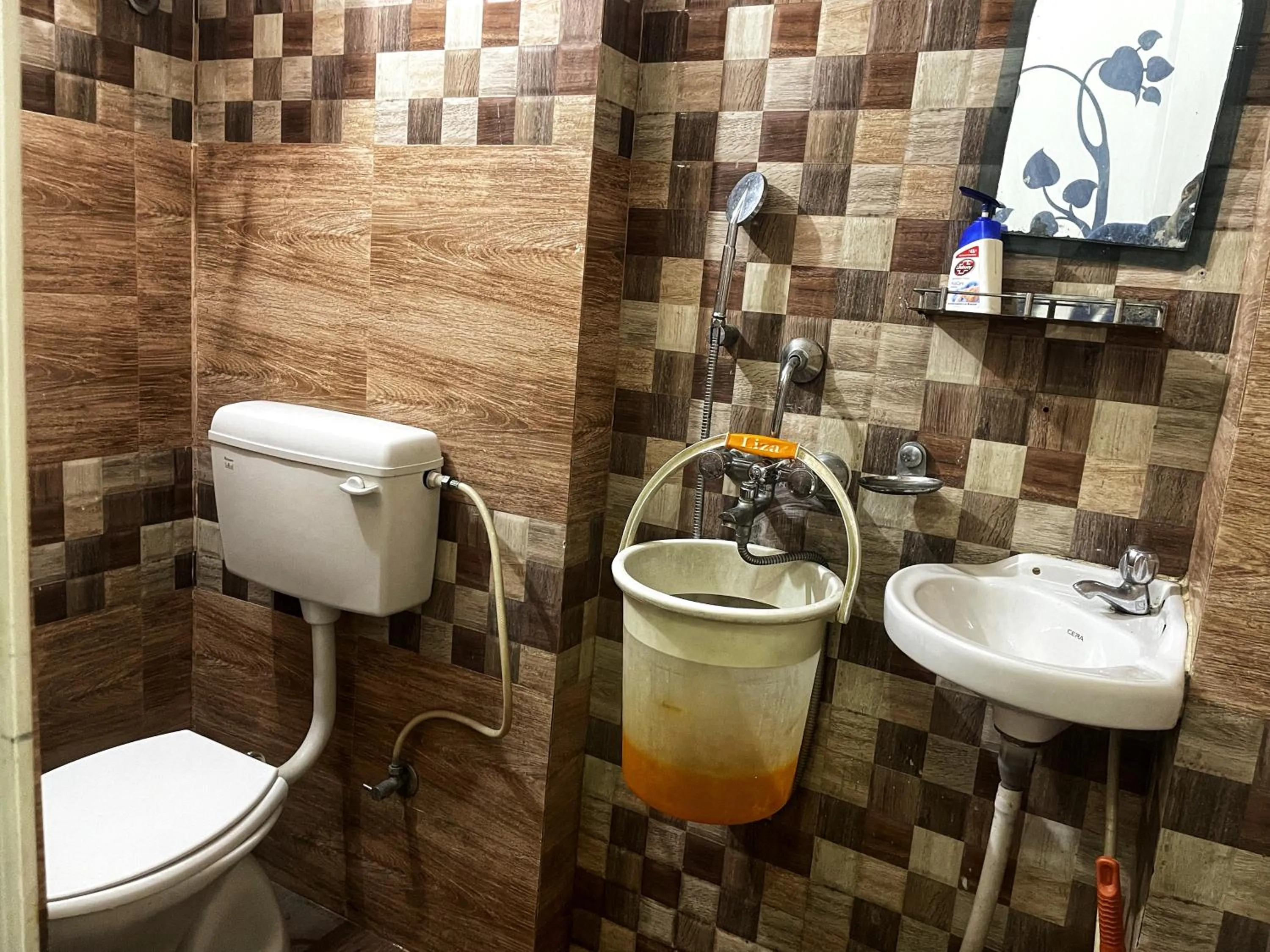 Bathroom in Shri Guest House