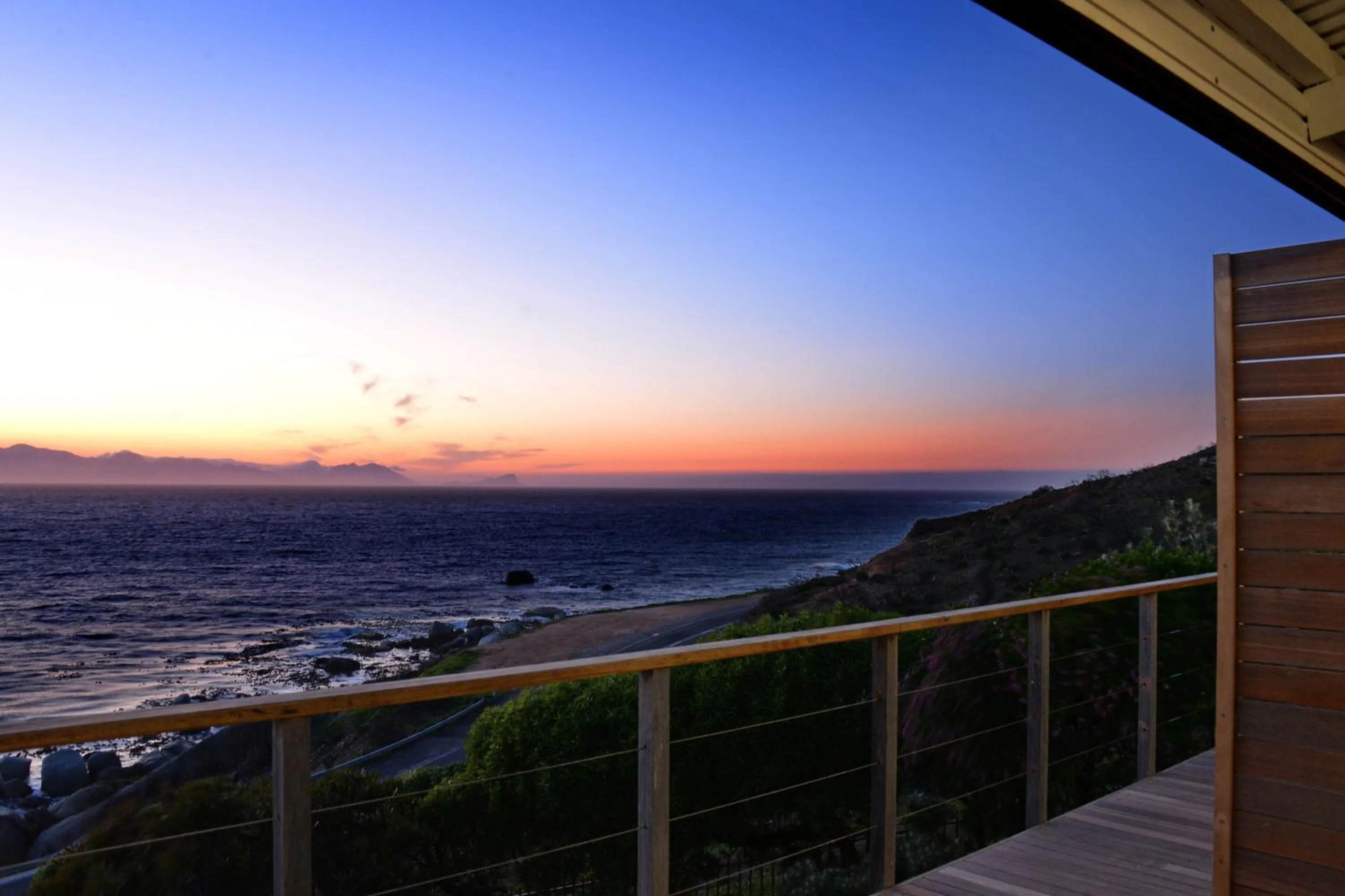 Sunrise in Rocklands Seaside Bed and Breakfast