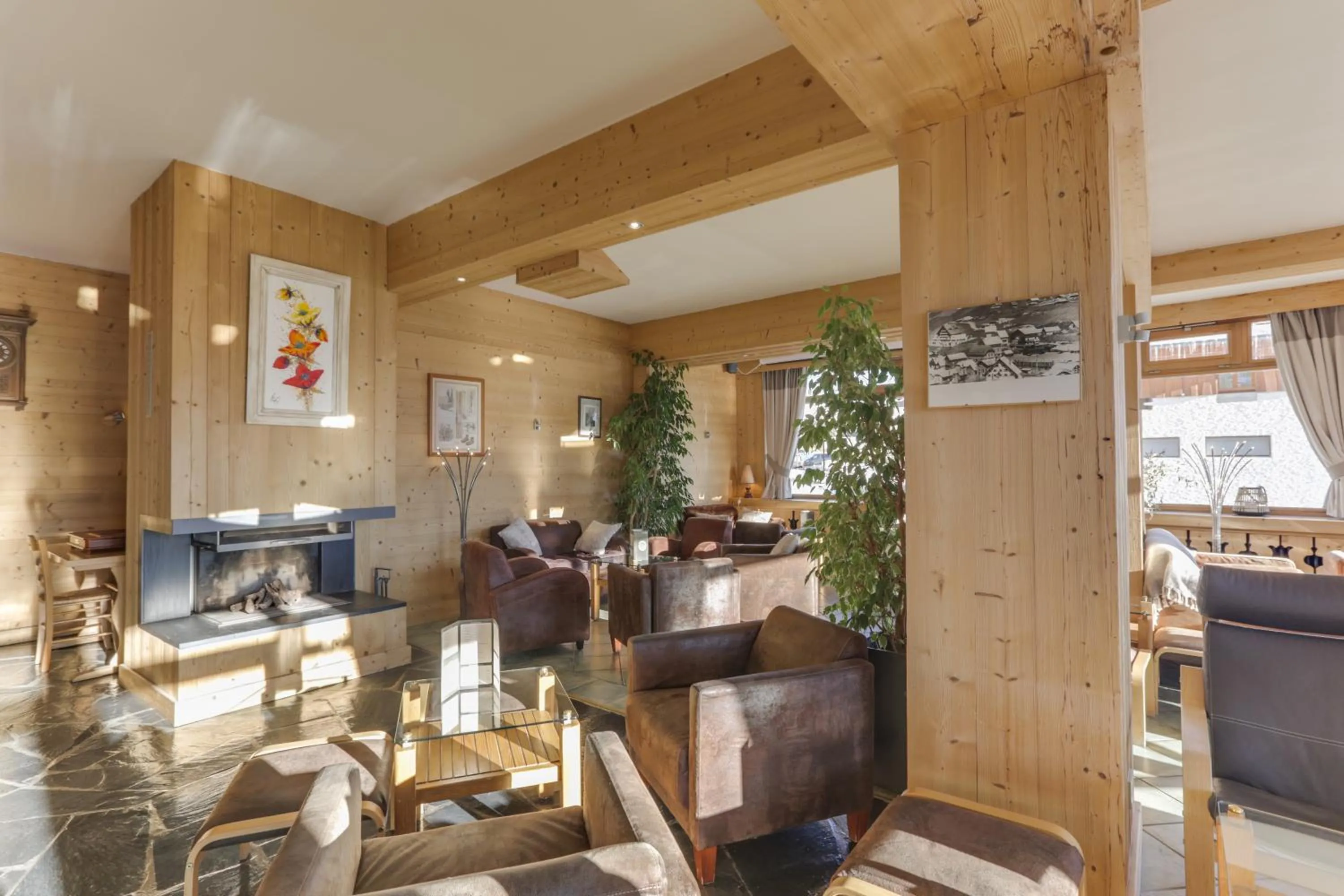 Lounge or bar in Le Castillan