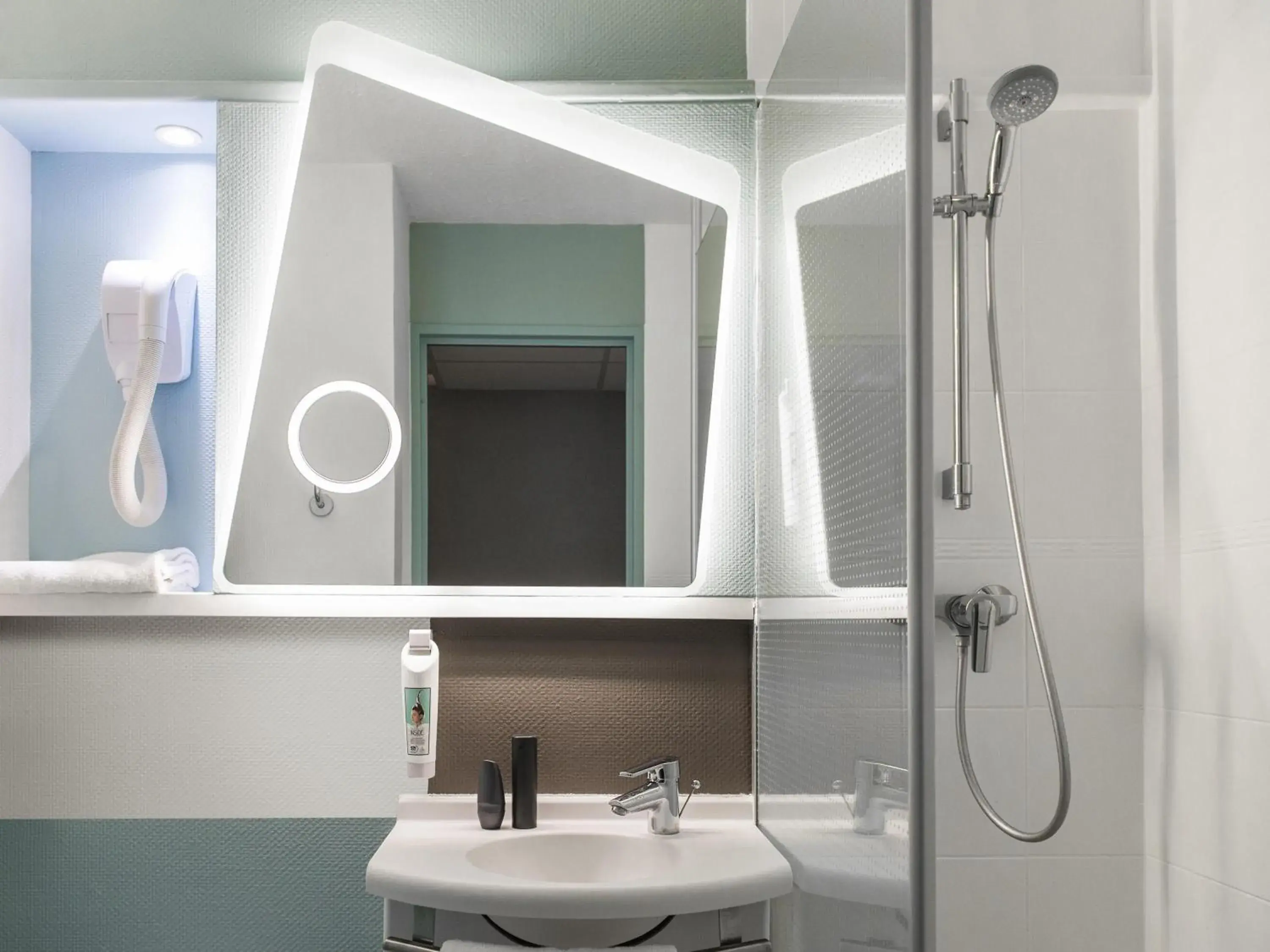 Bedroom in ibis Longwy Mexy Bedroom in ibis Longwy Mexy