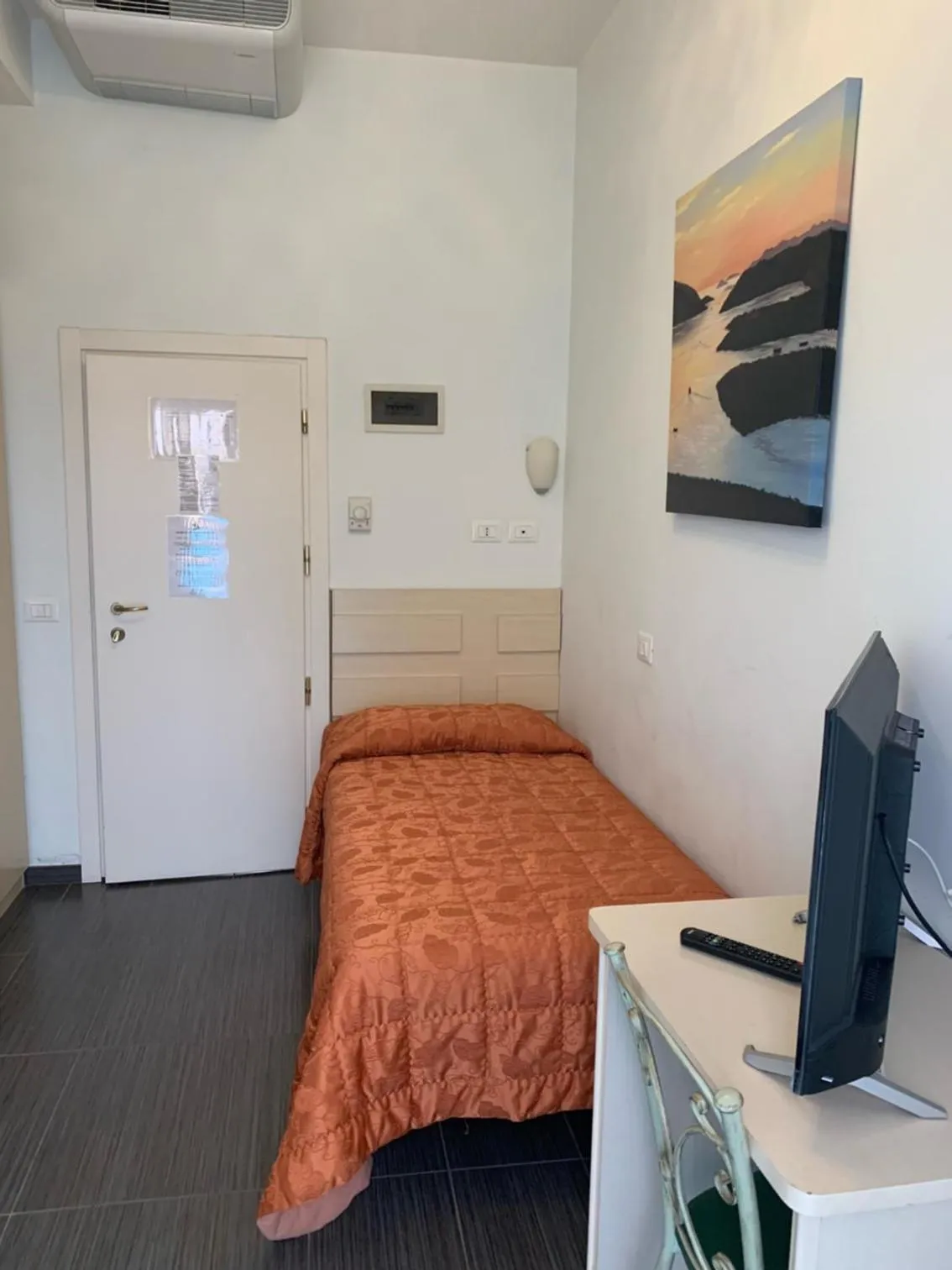 Bed in Hotel Spiaggia Marconi