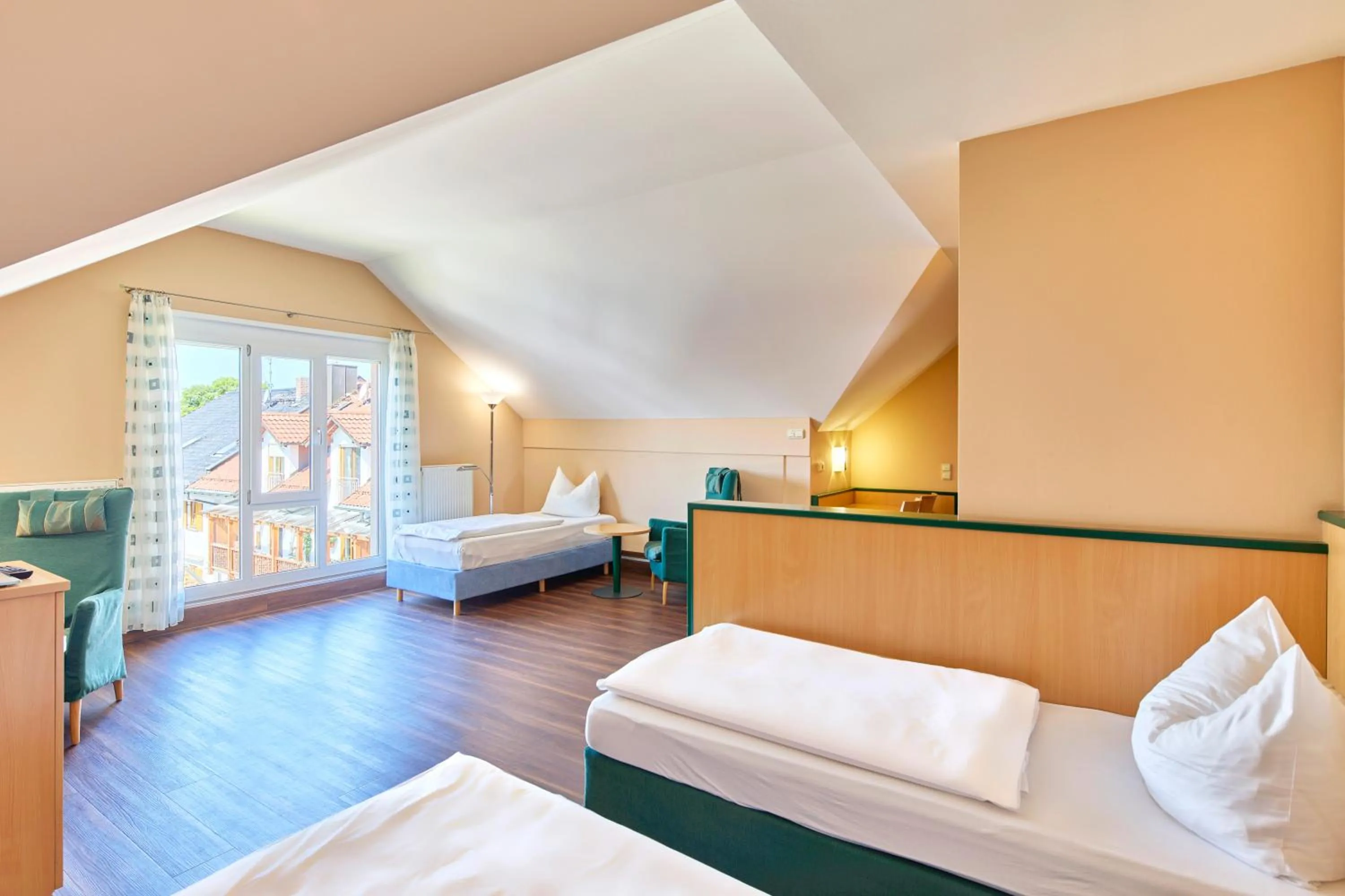 Photo of the whole room, Bed in Apartments Aschheim