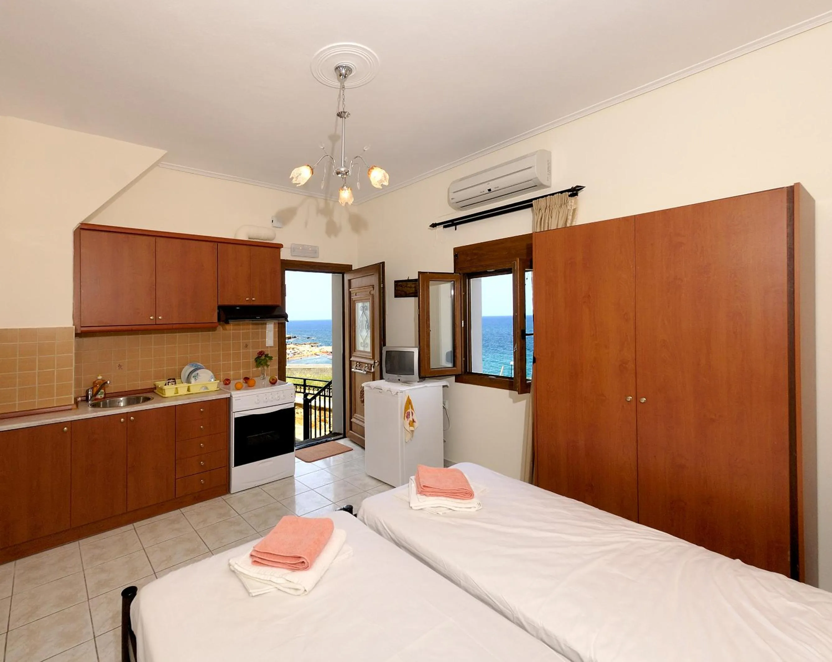 Photo of the whole room, Bed in Christina Apartments