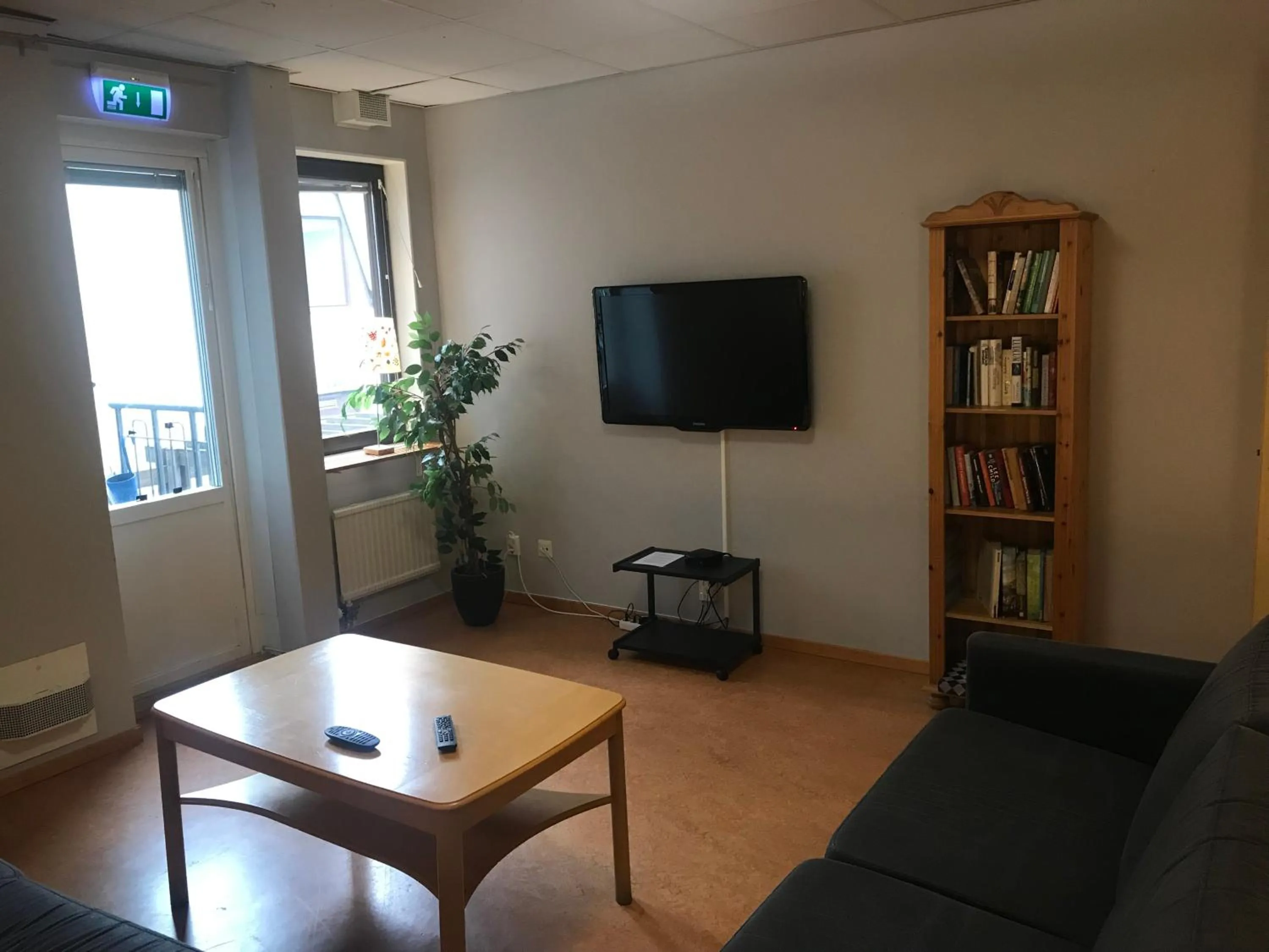 Seating area in Nattvikens Vandrarhem