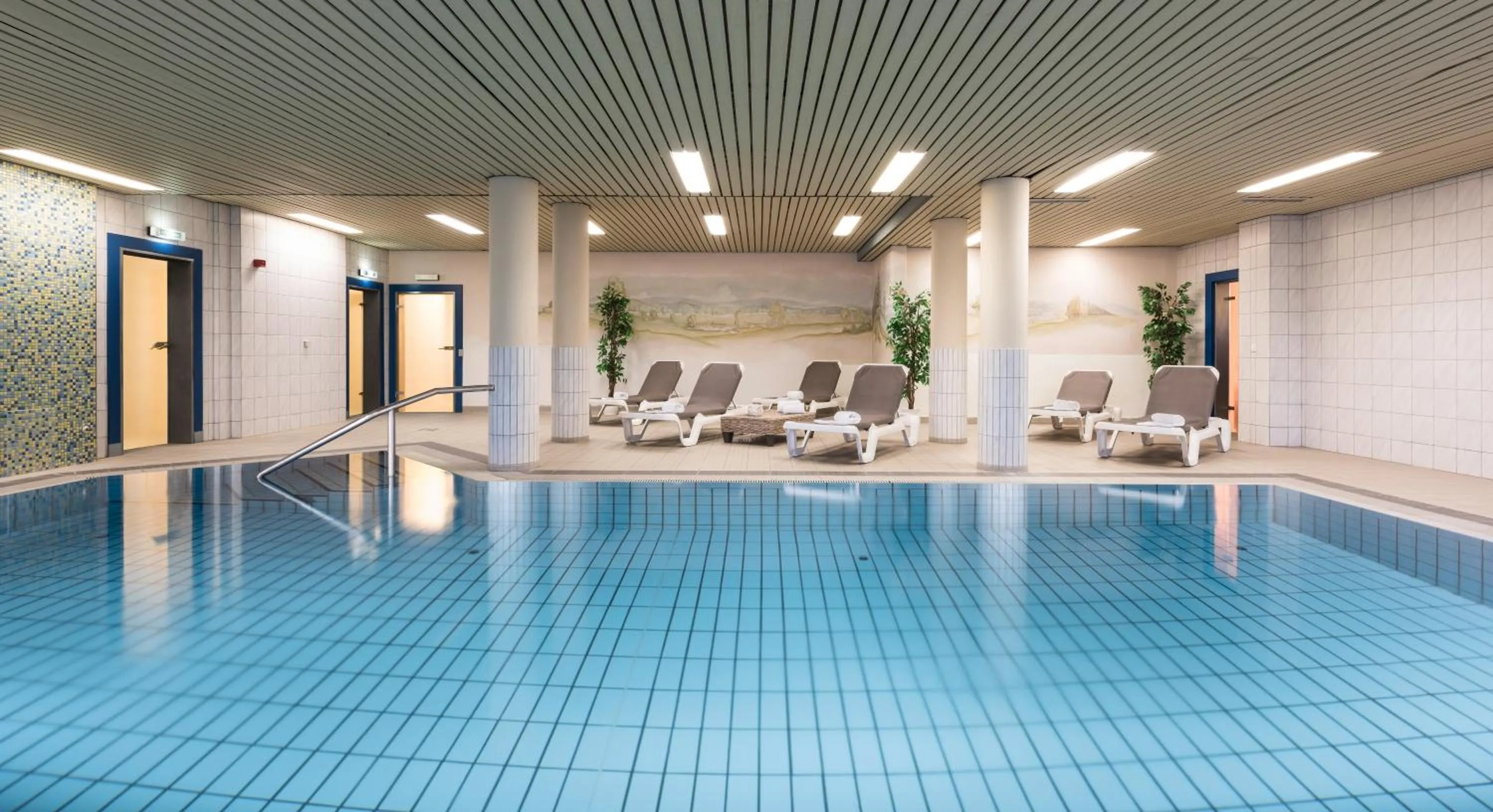 Swimming pool in Landhotel Rosenberger