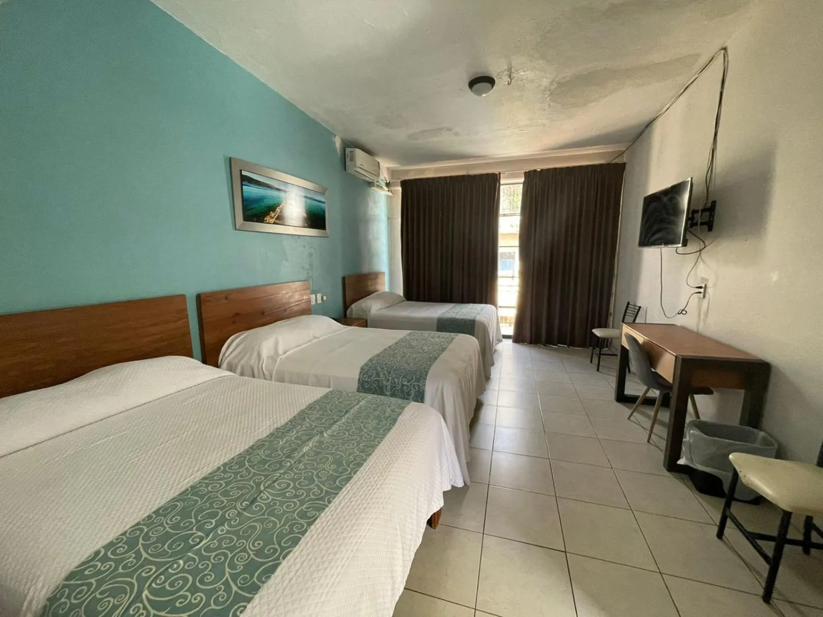 Bed in Acapulco Amor