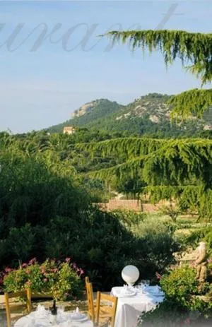 Restaurant/places to eat in Logis Hôtel Restaurant Les Géraniums