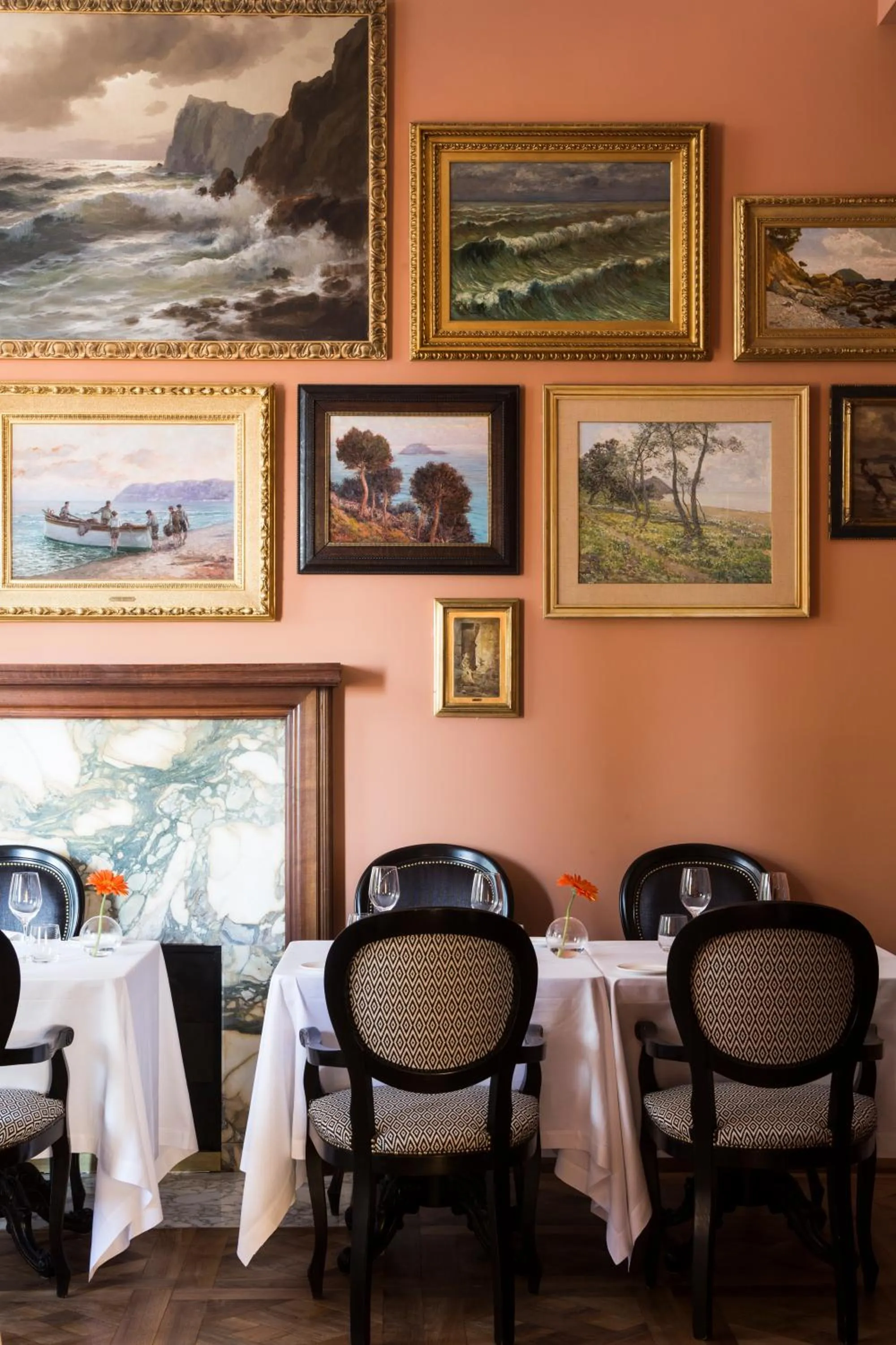 Restaurant/places to eat in Villa della Pergola Relais et Chateaux