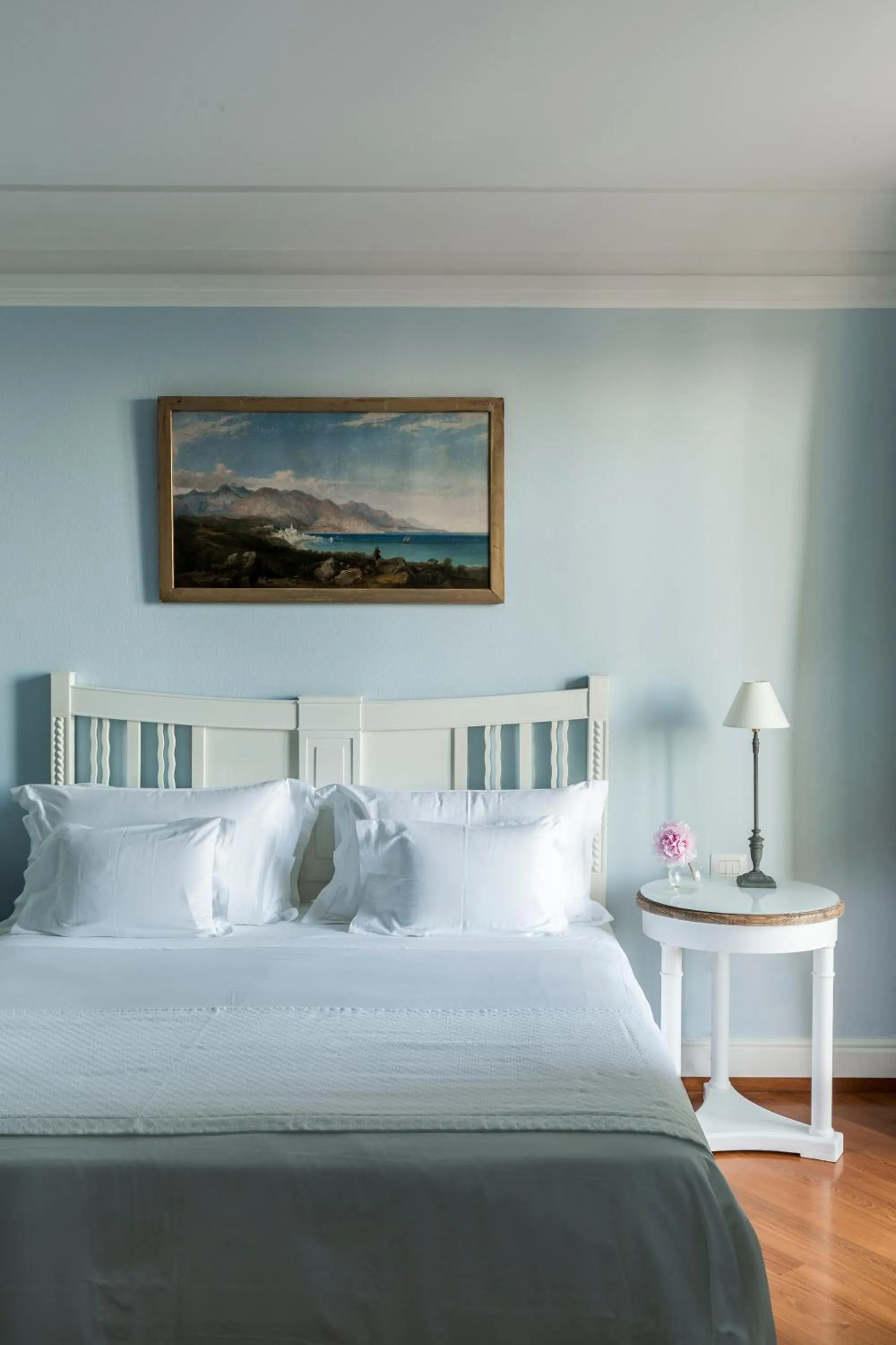 Bed in Villa della Pergola Relais et Chateaux