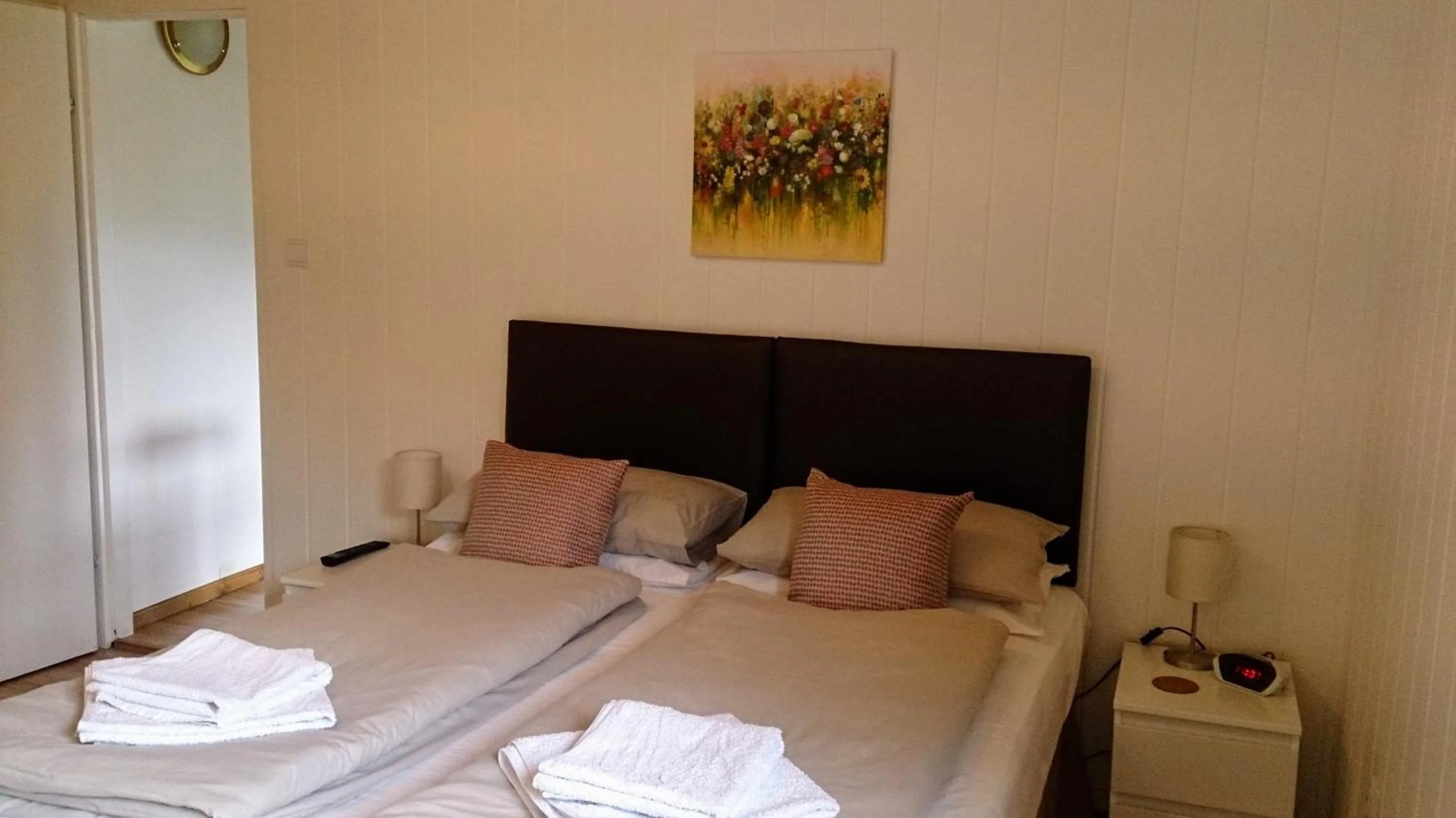 Bedroom, Bed in Pension Julia