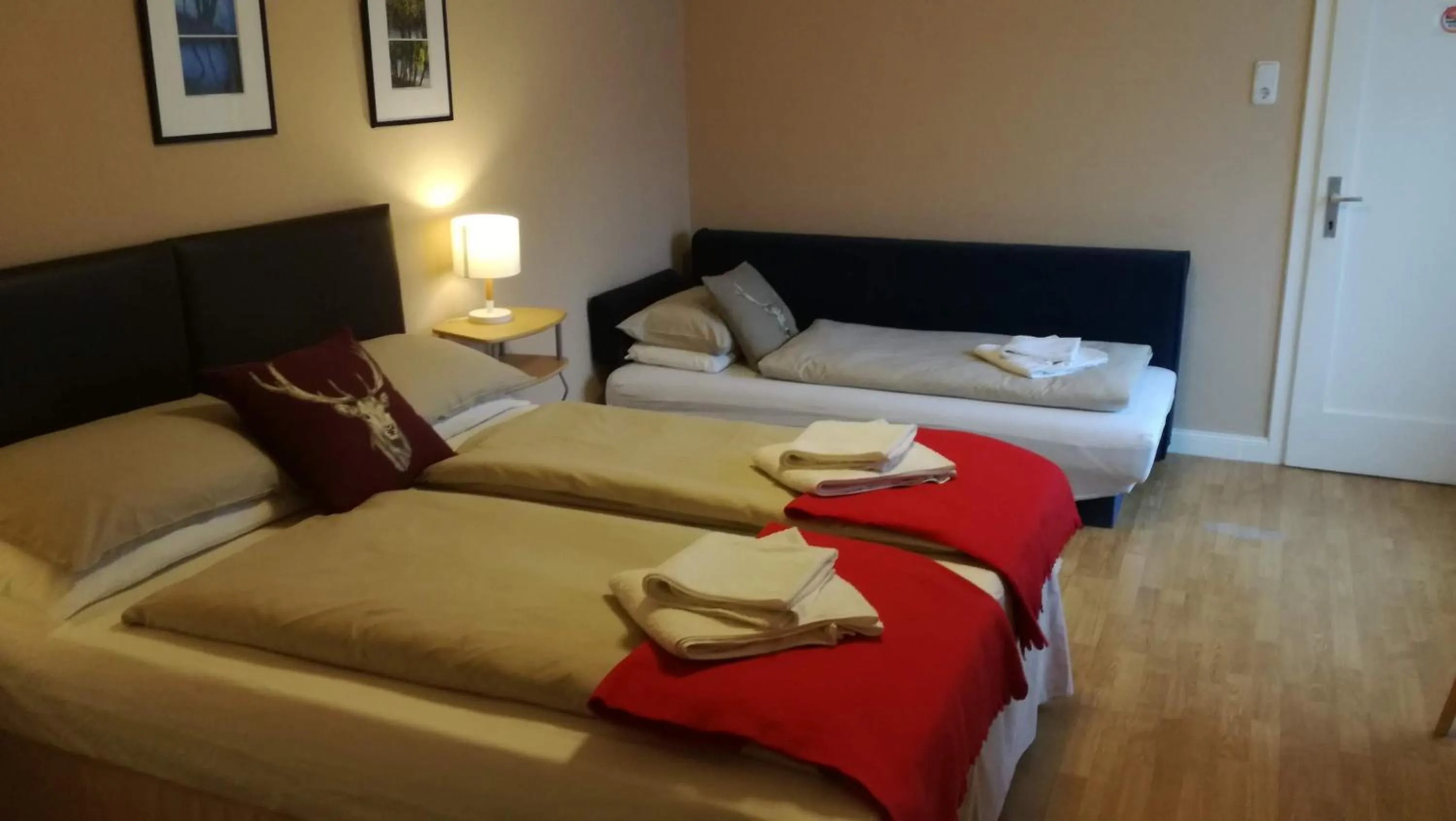Bedroom, Bed in Pension Julia