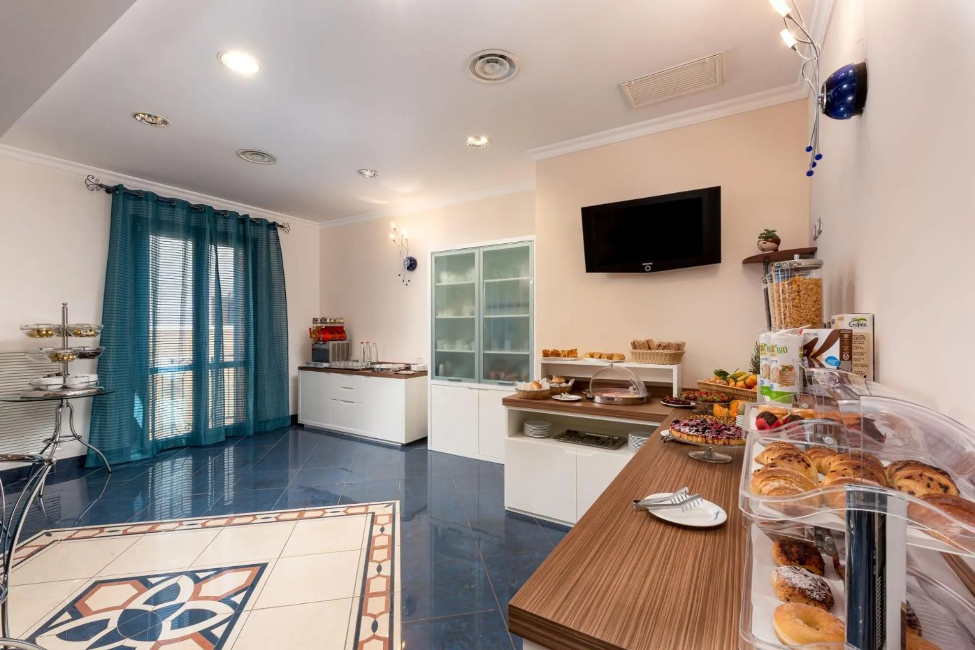 Breakfast in Helios Hotel