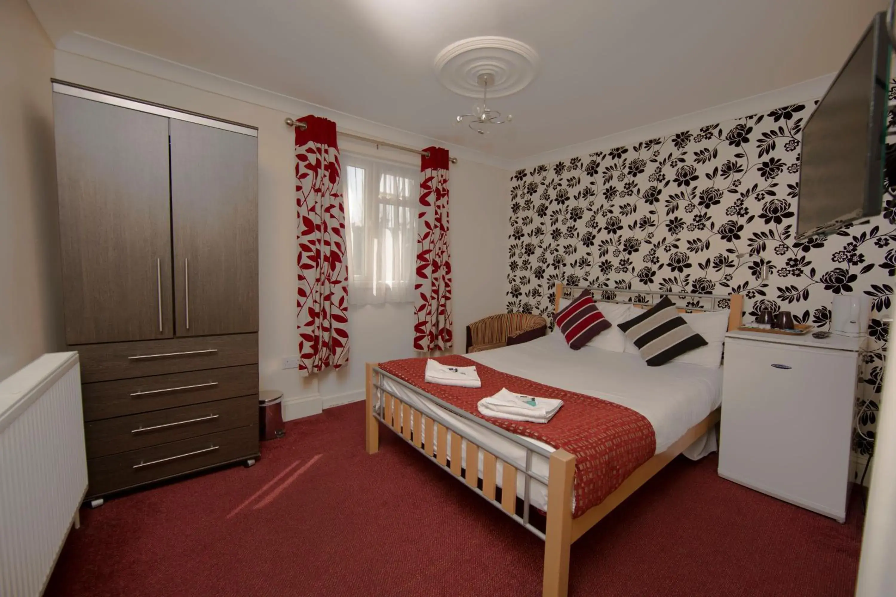 Double Room in Saba Hotel London Double Room in Saba Hotel London