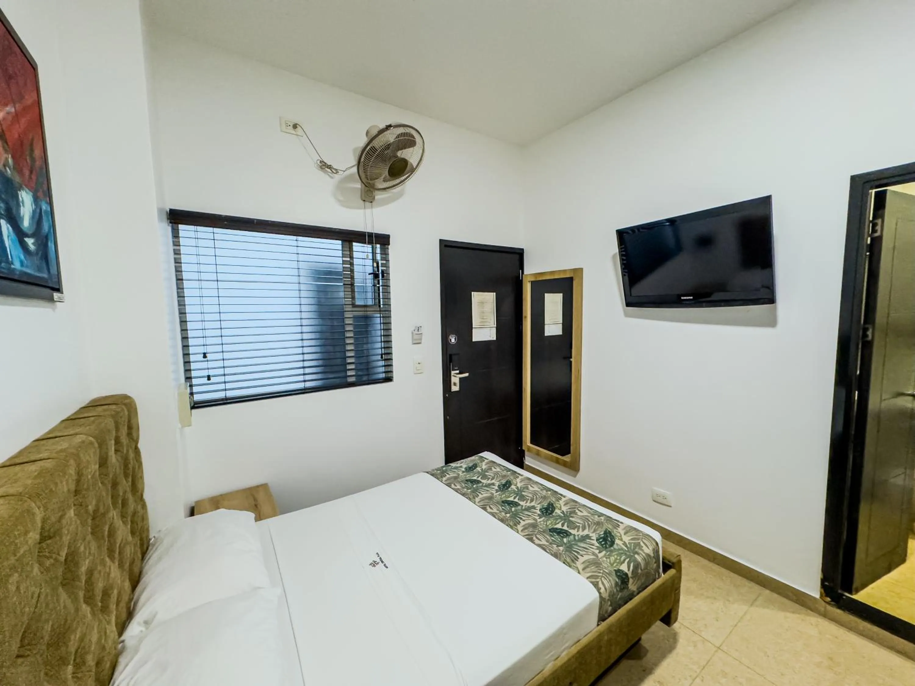 Bedroom, Bed in Hotel Central Plaza Medellin