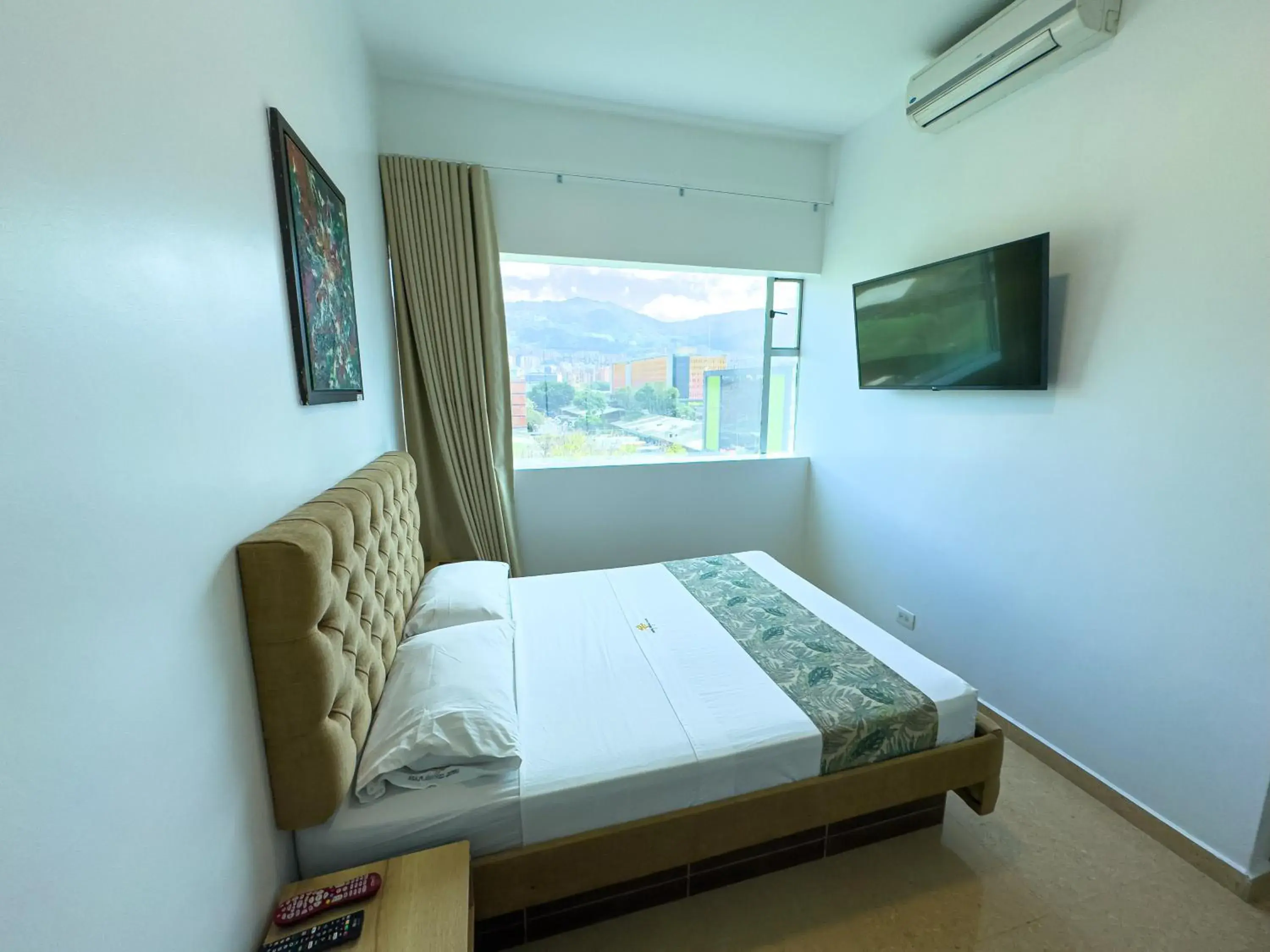 Double Room with Air Conditioning in Hotel Central Plaza Medellin Double Room with Air Conditioning in Hotel Central Plaza Medellin