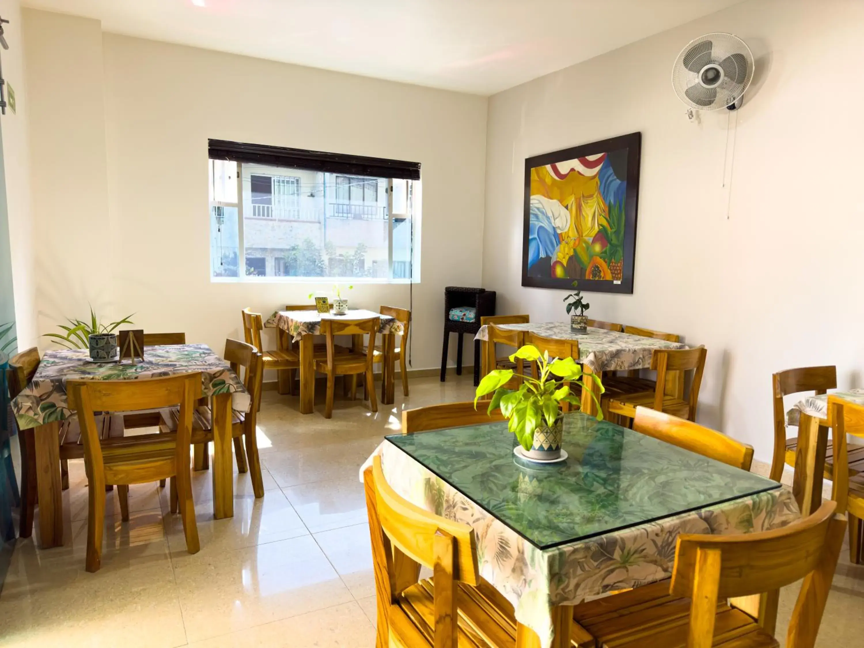 Restaurant/places to eat in Hotel Central Plaza Medellin Restaurant/places to eat in Hotel Central Plaza Medellin