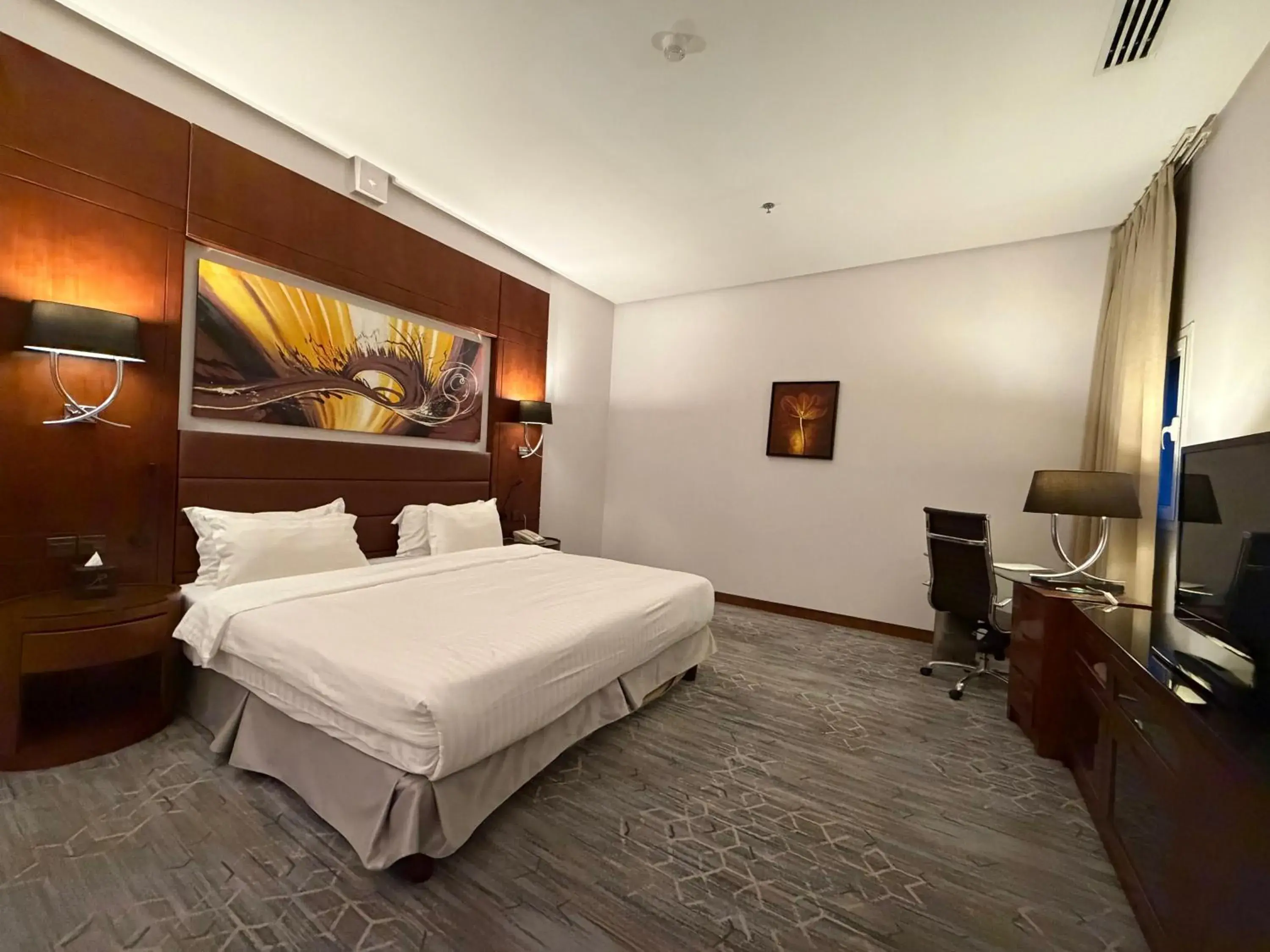 Photo of the whole room, Bed in Sunday Signature Riyadh Formerly Qaser Al Hamra by Warwick Photo of the whole room, Bed in Sunday Signature Riyadh Formerly Qaser Al Hamra by Warwick