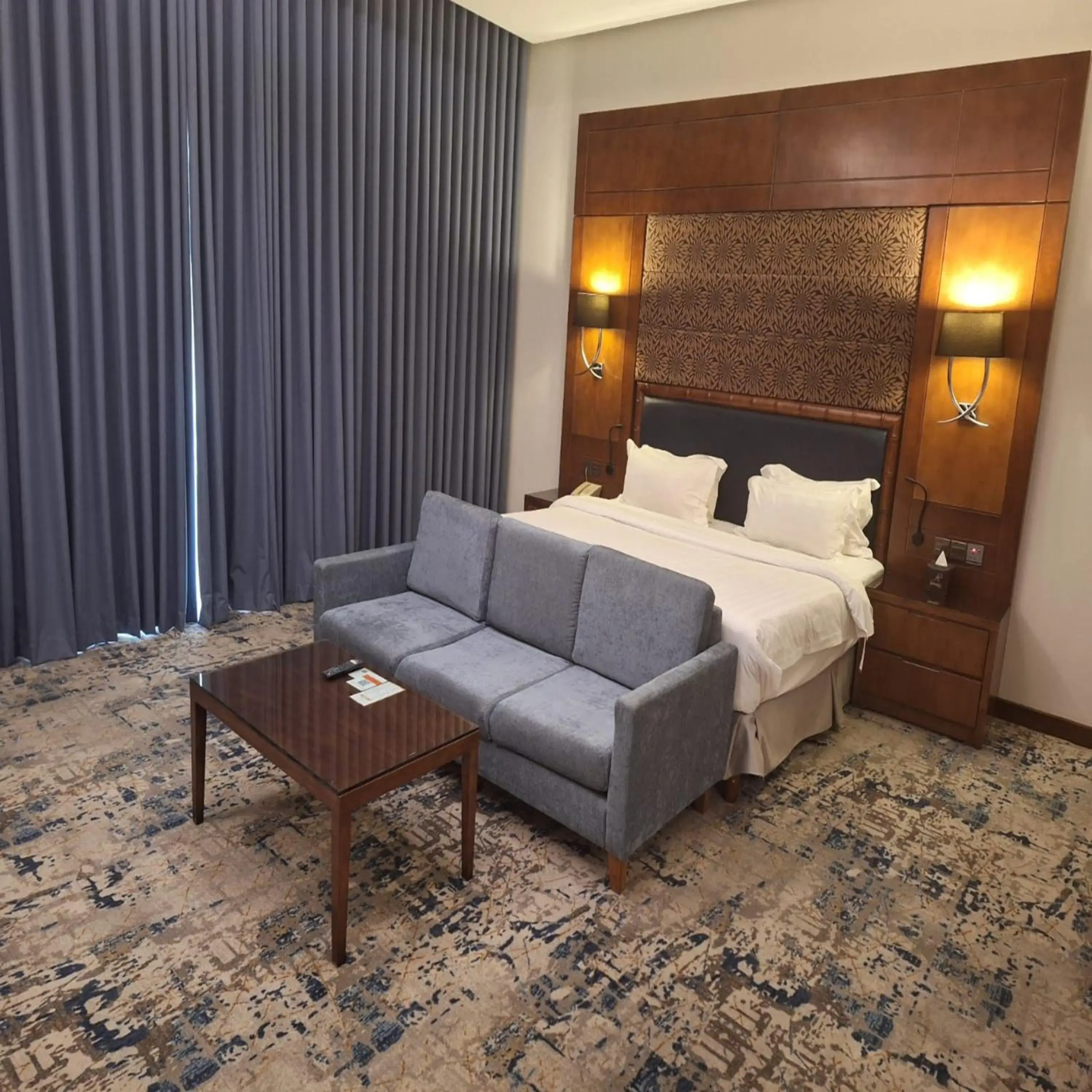 Deluxe King Room in Sunday Signature Riyadh Formerly Qaser Al Hamra by Warwick Deluxe King Room in Sunday Signature Riyadh Formerly Qaser Al Hamra by Warwick