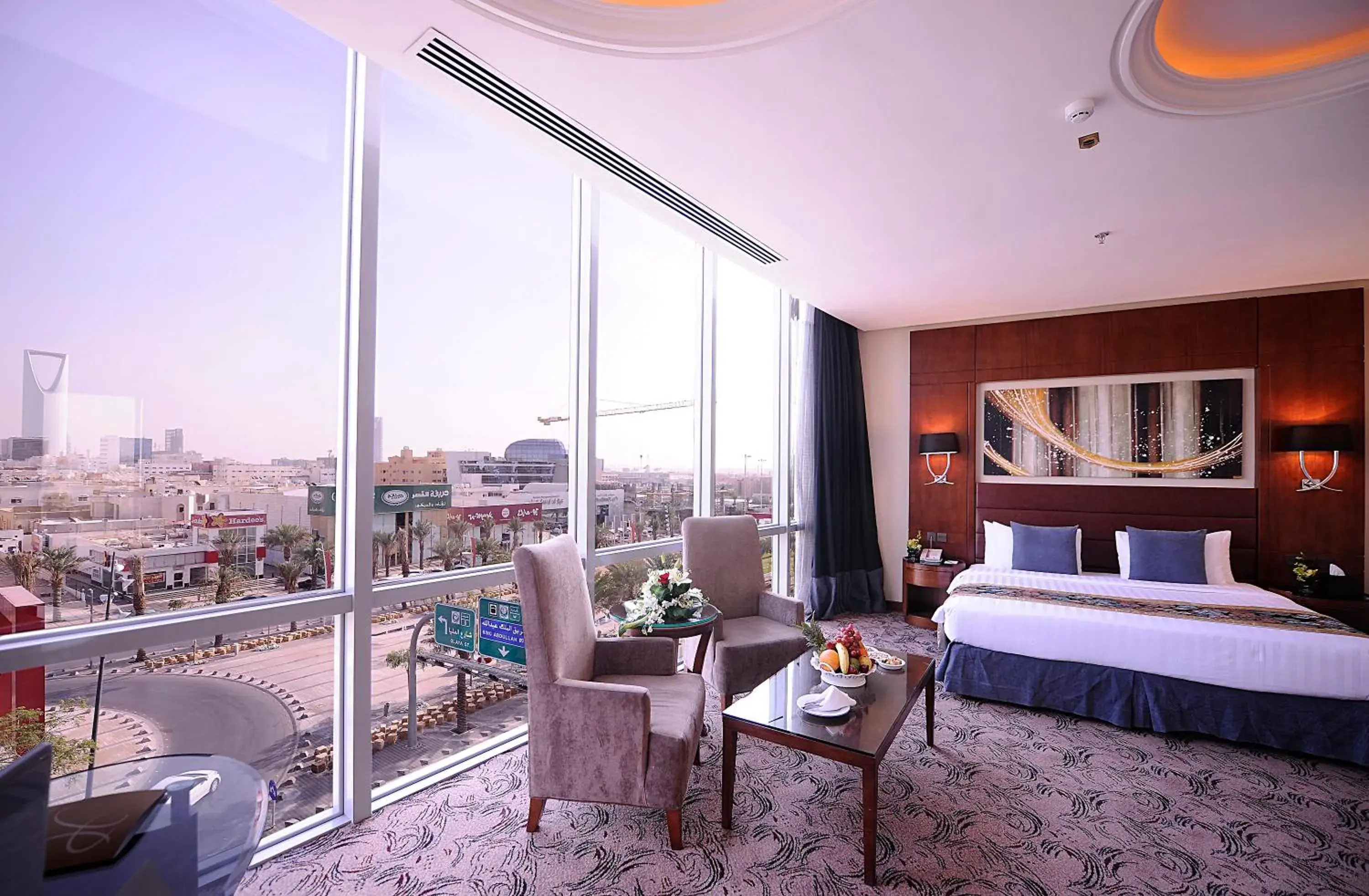 Superior Queen Room - single occupancy in Qaser Al Hamra by Warwick Superior Queen Room - single occupancy in Qaser Al Hamra by Warwick