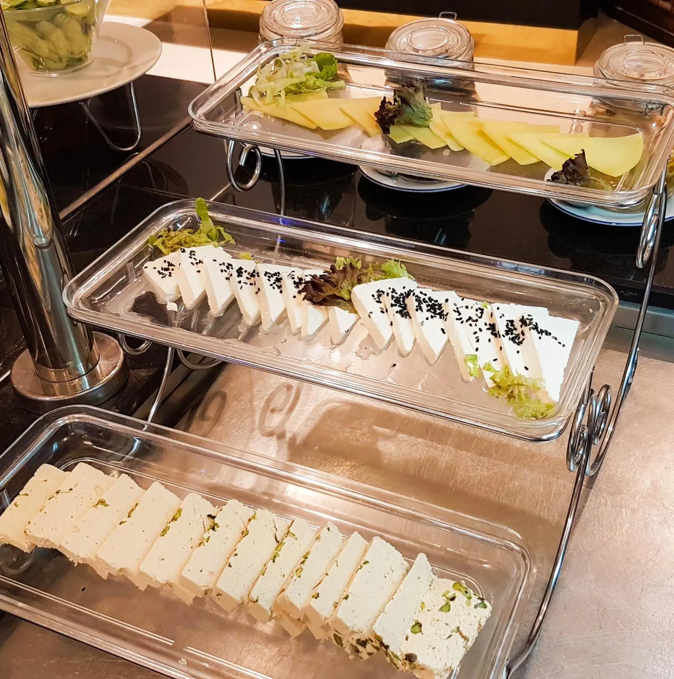 Breakfast in Qaser Al Hamra by Warwick Breakfast in Qaser Al Hamra by Warwick