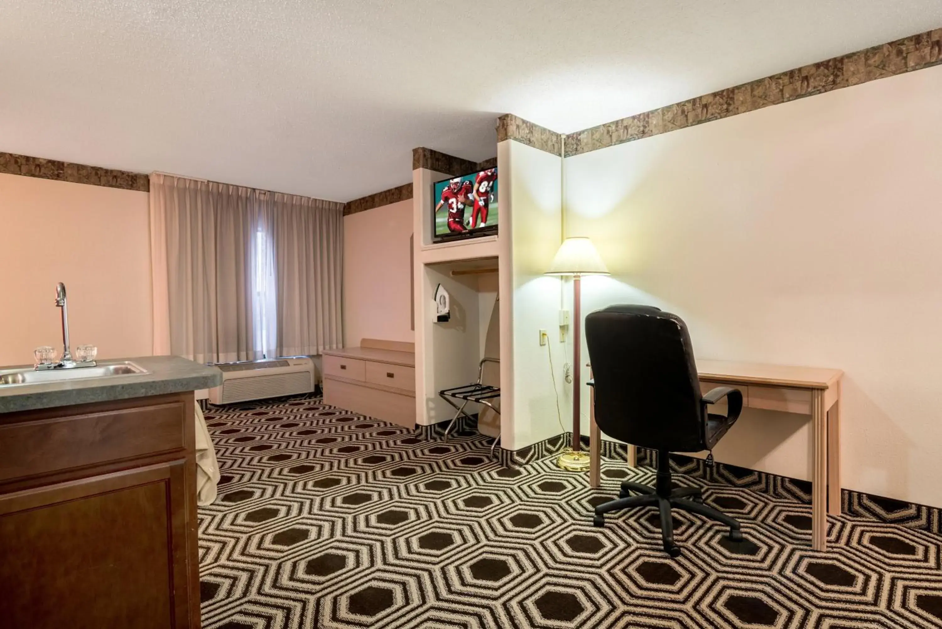 Property building in Days Inn by Wyndham Kentland Property building in Days Inn by Wyndham Kentland